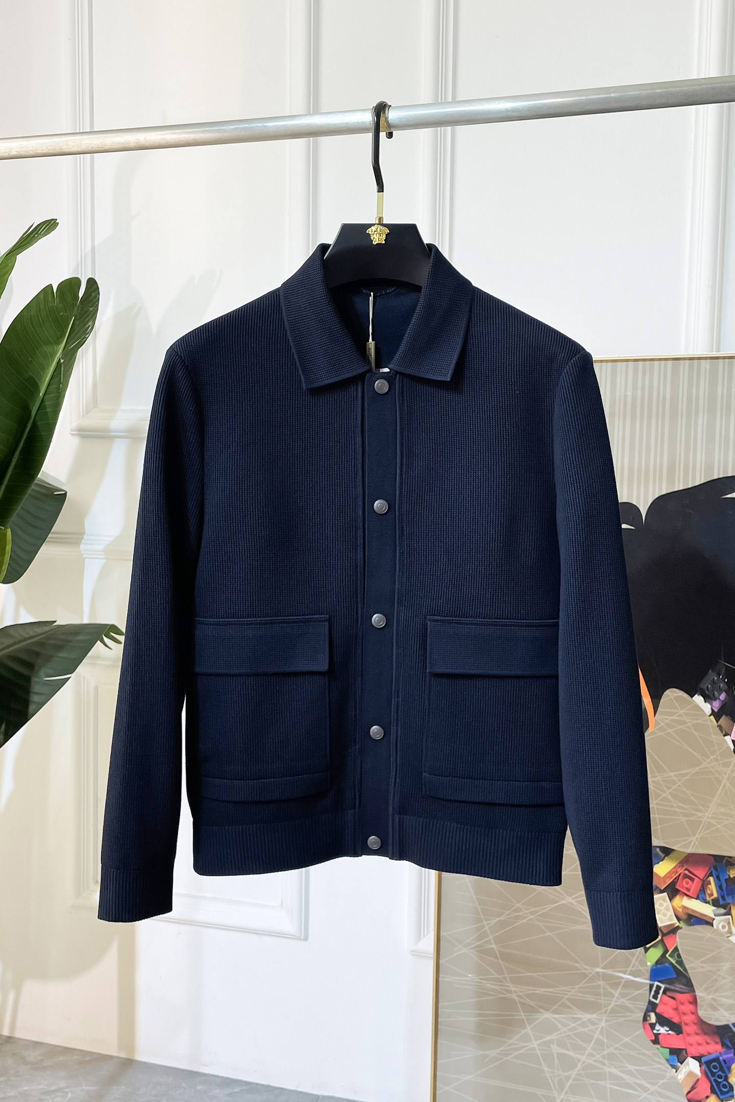 NO:550658,LP Noyou - 2025ss autumn and winter hot boutique jacket, customized high-quality polyester fiber fabric!  Top-level fashion brand elements logo design, complete with three standards!  The original hardware and accessories have smooth lines and exquisite craftsmanship, excellent upper body style, comfortable fabric, windproof and warm, and casual matching are very fashionable, handsome, casual and fashionable men's must-have!  Size M-3XL can wear up to 190 catties!  ,loro piana,jackets & coats,jackets & coats,alexander wang19860909LP诺悠- 2025ss秋冬大爆款精品夹克外套,定制高品质聚酯纤维面料！顶级时尚大牌元素logo设计,三标齐全！原版五金辅料,线条流畅,工艺精致,上身版型超赞,面料舒适,挡风保暖,随意搭配都非常时尚帅气休闲时尚男仕必备款哦！尺码M-3XL 最大可穿190斤！,,loro piana,jackets & coats,jackets & coats,alexander wang,Men's clothing