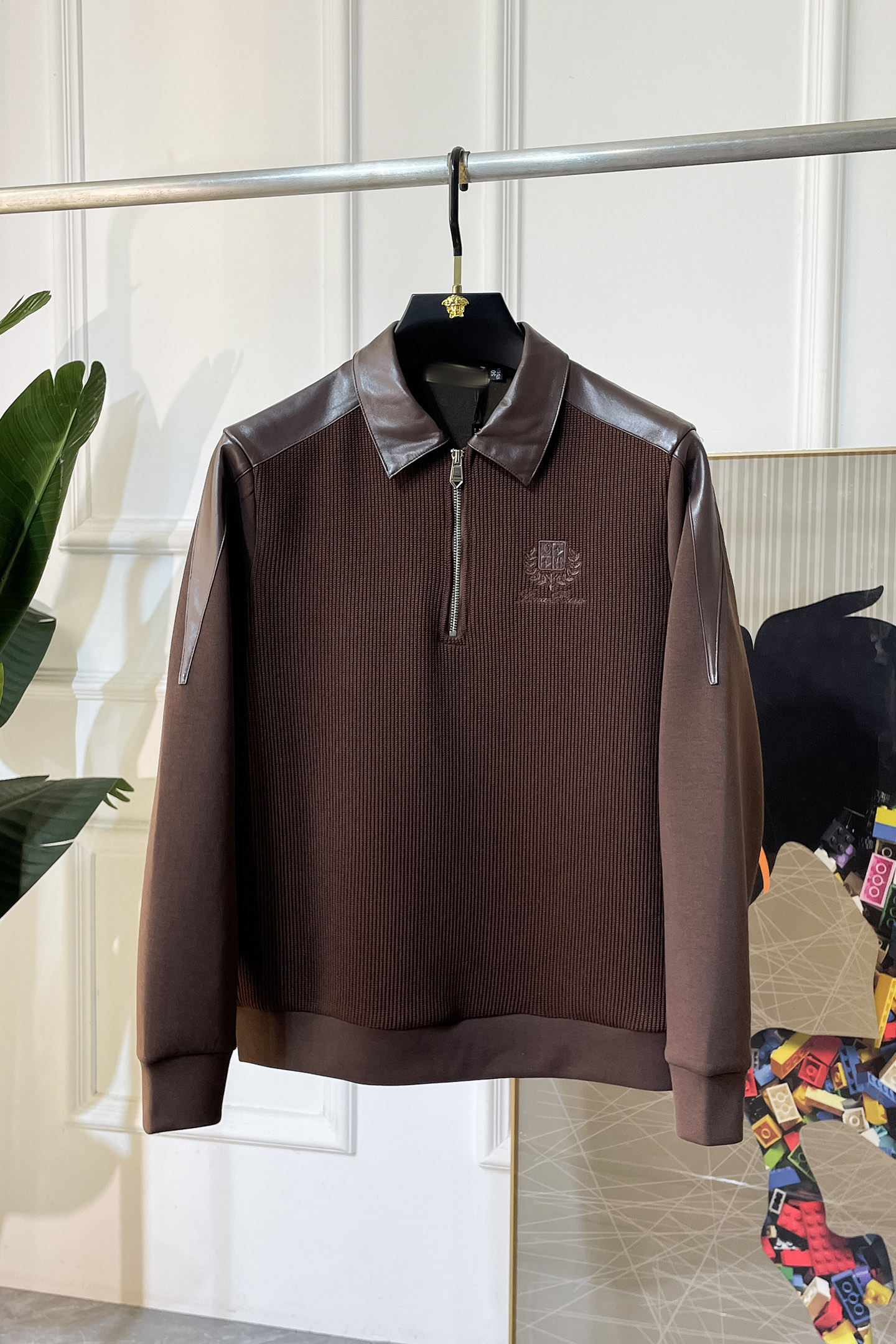 NO:539103,Lp Nuoyou - 2025ss autumn new model, the highest version of fashionable pullover sweatshirt T-shirt, a must-have classic work every year. It is favored and praised by major stars. It is selected high-end European cotton blend fabrics, heavy craftsmanship production, original hardware and auxiliary materials logo design, soft and smooth, and dense texture!  Fashionable and stylish upper body!  One of the impeccable must-choose styles for autumn!  M-3XL, loro piana, hoodie, sweatshirts, tees, t-shirt, alexander wang19860909Lp诺悠 - 2025ss秋季大爆新款,最高版本时尚套头卫衣T恤、每年必出的经典之作.受各大明星的青睐推崇,精选高端欧棉混纺面料,重工艺制作,原版五金辅料logo设计,柔软顺滑,质地密实！上身时尚有型！秋季无可挑剔必选款式之一！M-3XL,,loro piana,hoodie,sweatshirts,tees，t-shirt,alexander wang,Men's clothing