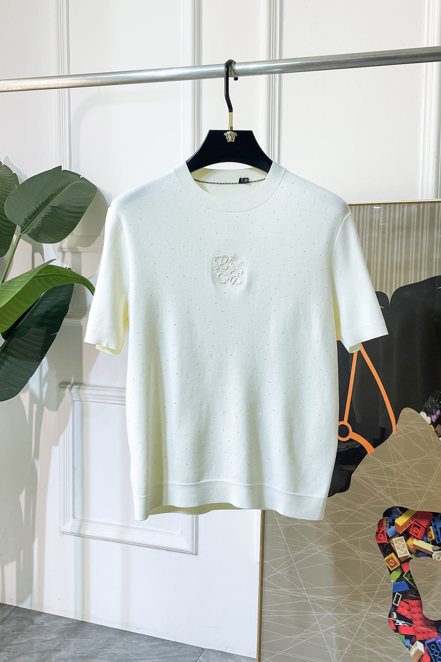 NO:547709,Luo Yiwei - 2025ss autumn and winter half-sleeved base shirt series!  Casual business wear, essential for inner wear, selected top-grade - worsted wool blended fabric, delicate texture, close-fitting and comfortable without thorning, good upper body style, warm wear, the counter logo design is very unique, male gods, don’t miss it!  Size M-3XL, alexander wang19860909罗薏葳 -2025ss秋冬半袖打底衫系列！休闲商务外穿 内搭必备款,精选上等-精纺绵羊毛混纺面料,面料手感细腻,贴身舒适不扎肉,上身版型好 穿着保暖,专柜标志设计非常独特,男神们别错过！ 尺码 M-3XL,,alexander wang,Men's clothing