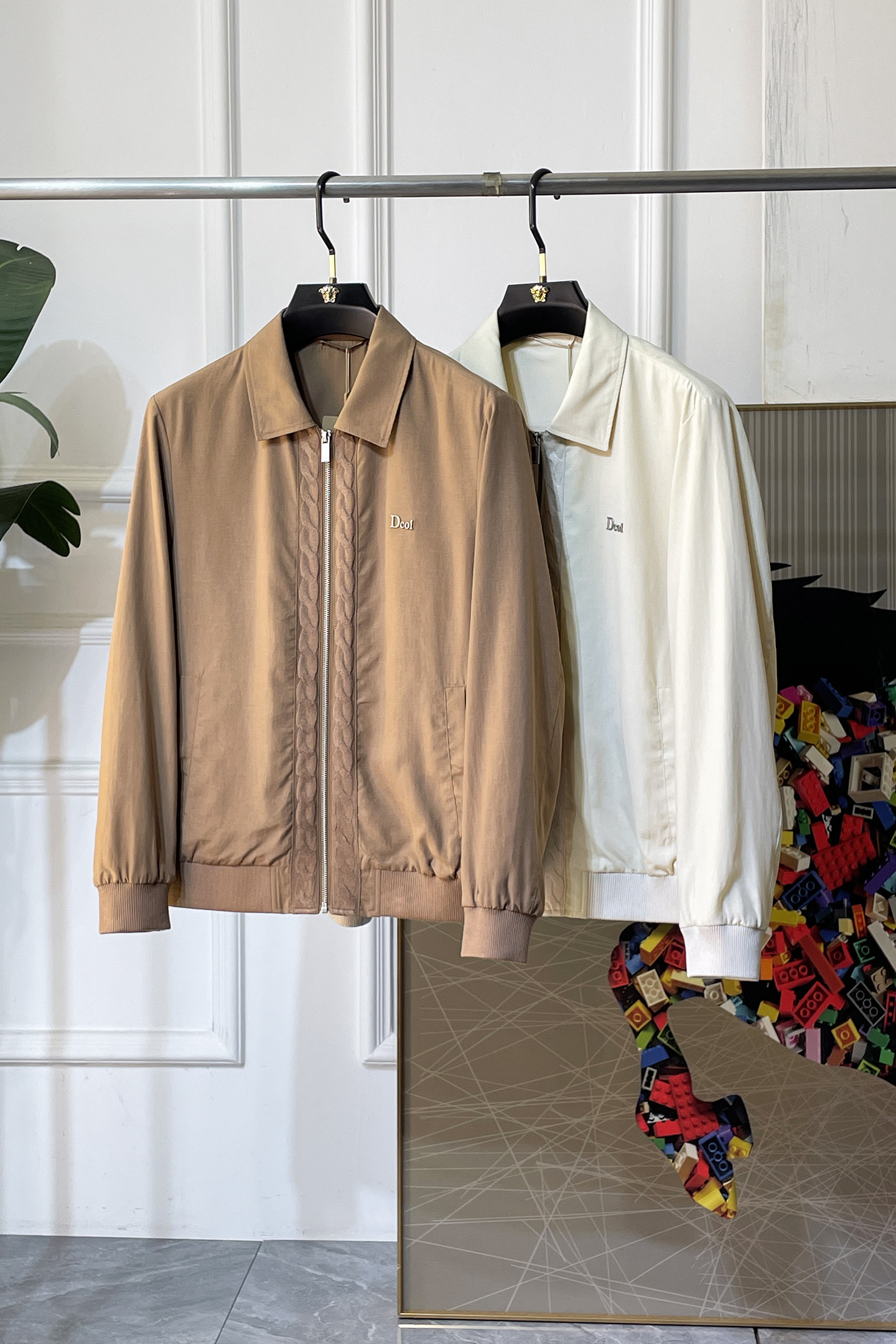 NO:757884,Dior - 2026ss Year of the Horse Spring Jacket, customized with high-quality polyester fiber fabric!  Logo design with top fashion big-name elements, complete with three standards!  Original hardware accessories, smooth lines, exquisite craftsmanship, awesome upper body shape, comfortable fabrics, windproof and warm, it is very fashionable, handsome and a must-have for casual and fashionable men with any combination!  Sizes M-3XL can fit up to 190 pounds!  ,,dior,jackets & coats,jackets & coats,19860909迪奥 - 2026ss马年贺岁款春装夹克外套,定制高品质聚酯纤维面料！顶级时尚大牌元素logo设计,三标齐全！原版五金辅料,线条流畅,工艺精致,上身版型超赞,面料舒适,挡风保暖,随意搭配都非常时尚帅气休闲时尚男仕必备款哦！尺码M-3XL 最大穿190斤！,,dior,jackets & coats,jackets & coats,,Men's clothing