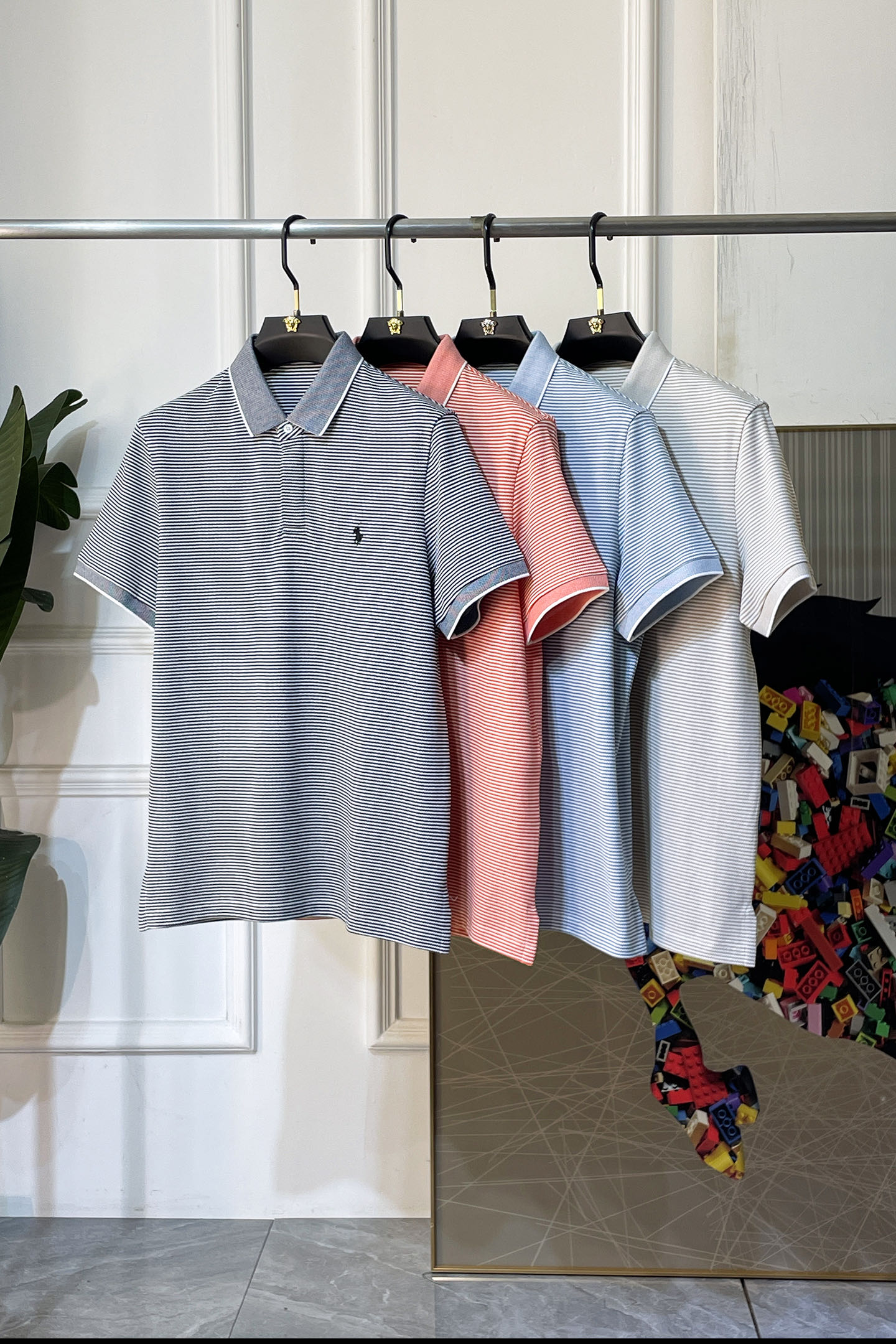 NO:840758,Paul - 2026ss New Year of the Horse spring and summer new polo collar short-sleeved series. Selected high-quality pique cotton fabrics, fashionable big-name element logo design, awesome upper body shape, fine, comfortable and breathable fabrics, super good-looking with any combination, a must-have for fashionable men!  Sizes M-3XL can fit up to 200 pounds!  ,,T-shirt,19860909保罗- 2026ss马年春夏新款polo领短袖系列.精选优质珠地棉面料,时尚大牌元素logo设计,上身版型超赞,面料细腻舒适透气,随意搭配都超级好看时尚型男必备款哦！尺码M-3XL 最大可穿200斤！,,T-shirt,,Men's clothing