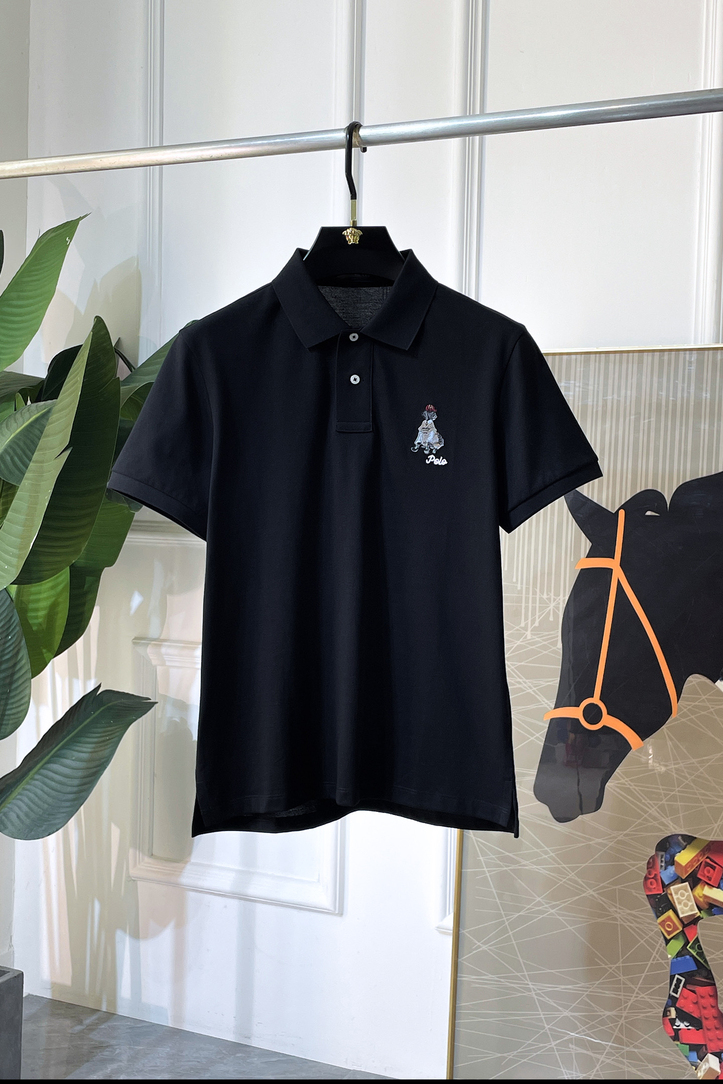 NO:846158,Paul - 2026ss New Year of the Horse spring and summer new polo collar short-sleeved series. Selected high-quality pique cotton fabrics, fashionable big-name element logo design, awesome upper body shape, fine, comfortable and breathable fabrics, super good-looking with any combination, a must-have for fashionable men!  Sizes M-3XL can fit up to 200 pounds!  ,,T-shirt,19860909保罗- 2026ss马年春夏新款polo领短袖系列.精选优质珠地棉面料,时尚大牌元素logo设计,上身版型超赞,面料细腻舒适透气,随意搭配都超级好看时尚型男必备款哦！尺码M-3XL 最大可穿200斤！,,T-shirt,,Men's clothing