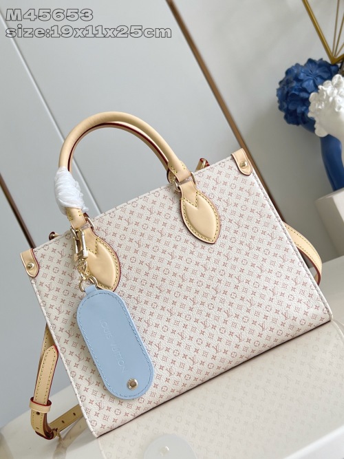 Louis Vuitton OnTheGo Small Tote Bag Monogram Empreinte Dune M45653 1 Louis Vuitton OnTheGo Small Tote Bag Monogram Empreinte Dune M45653