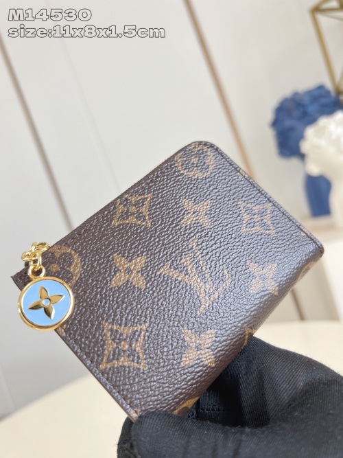 Louis Vuitton Noa Compact Wallet, Monogram Canvas, L-Zip Closure 1 Louis Vuitton Noa Compact Wallet, Monogram Canvas, L-Zip Closure