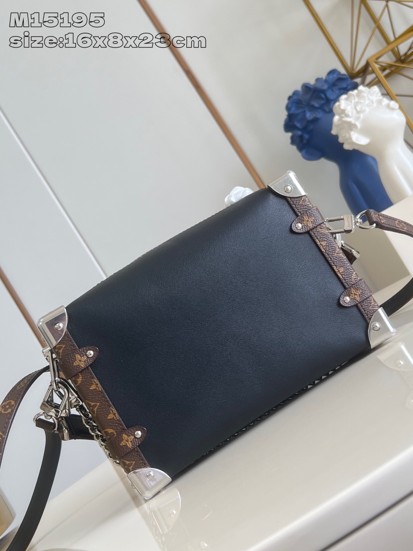 Louis Vuitton Side Trunk Vibe Bag, Leather, Black, 16 x 8.5 x 23.5 cm 6 i1756835497741 6576 0 4