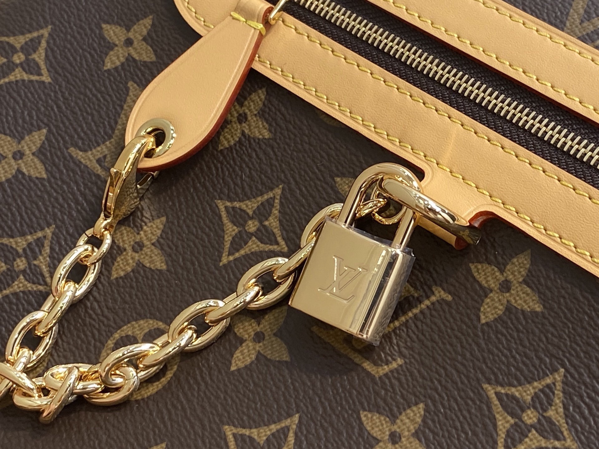 Louis Vuitton Ever More PM Handbag Monogram Canvas with Detachable Strap 8 i1757534933773 6101 0 6
