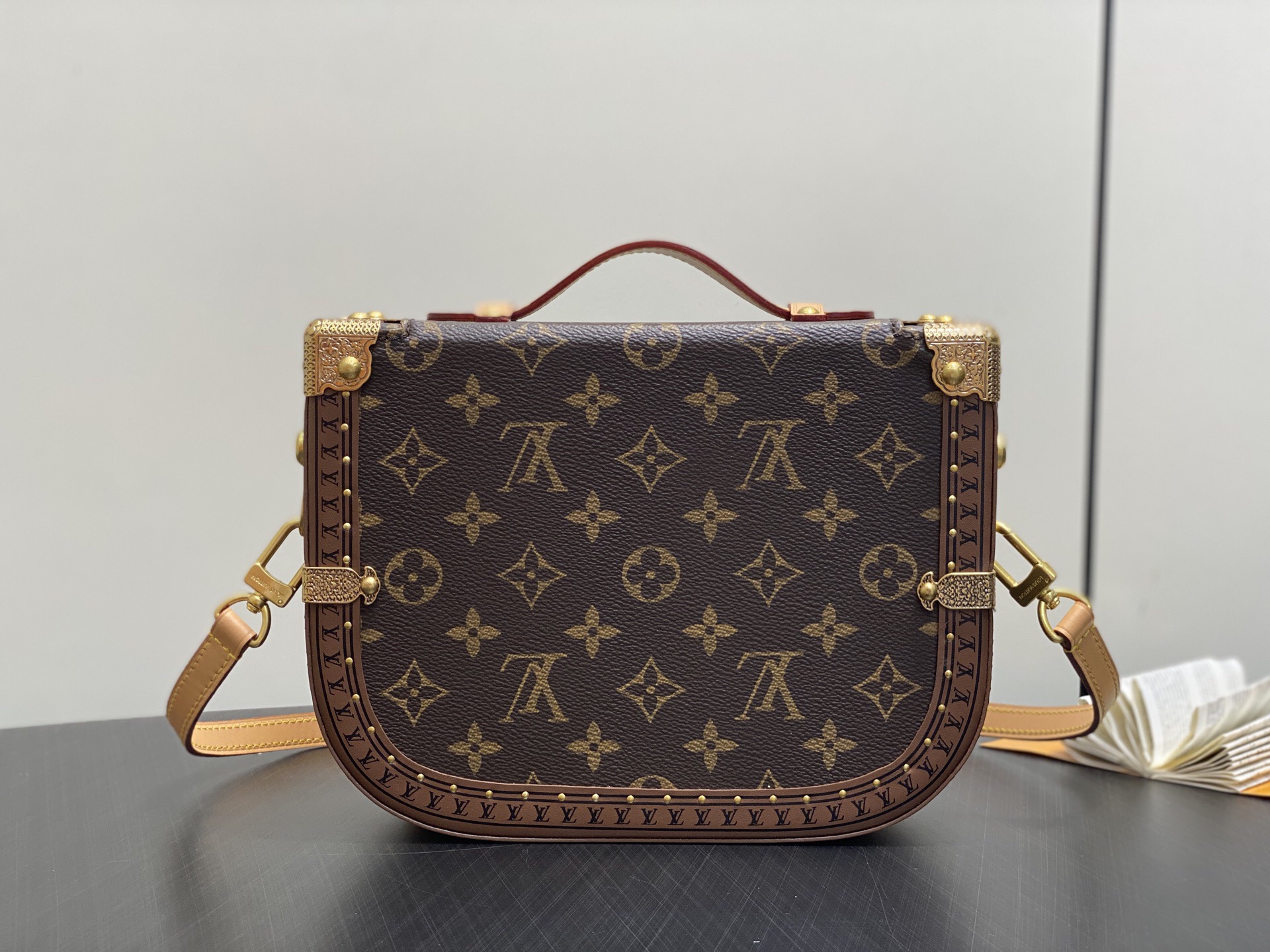 Louis Vuitton Montsouris Trunk Monogram Handbag, 17 x 7 x 22 cm 4 i1757534975996 6914 0 2