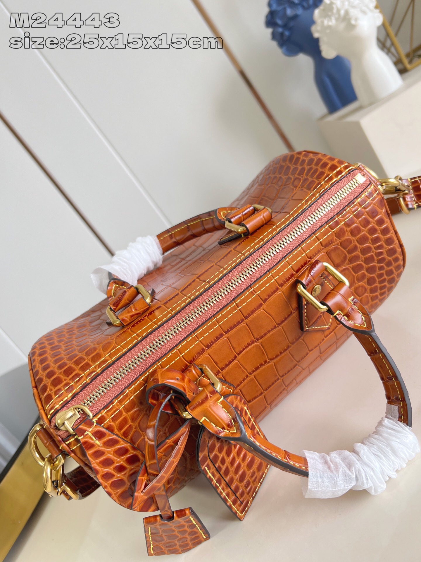 Louis Vuitton Speedy Bandoulière 25 Monogram Leather Crocodile Bag 12 i1757623492958 3364 0 10