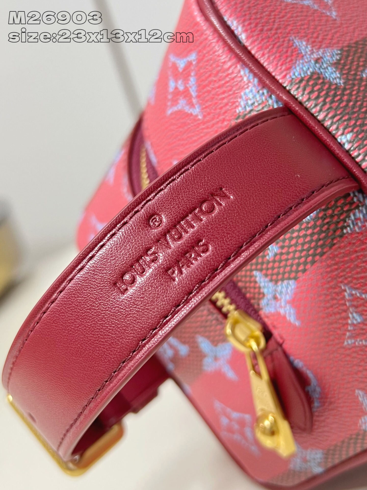 Louis Vuitton Monogram Locker Dopp Kit - Travel Companion, 23 x 13 x 12 cm 6 i1758223013357 6761 0 4