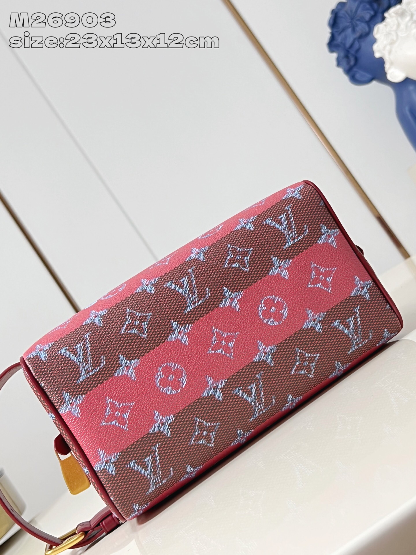 Louis Vuitton Monogram Locker Dopp Kit - Travel Companion, 23 x 13 x 12 cm 10 i1758223014051 8519 0 8