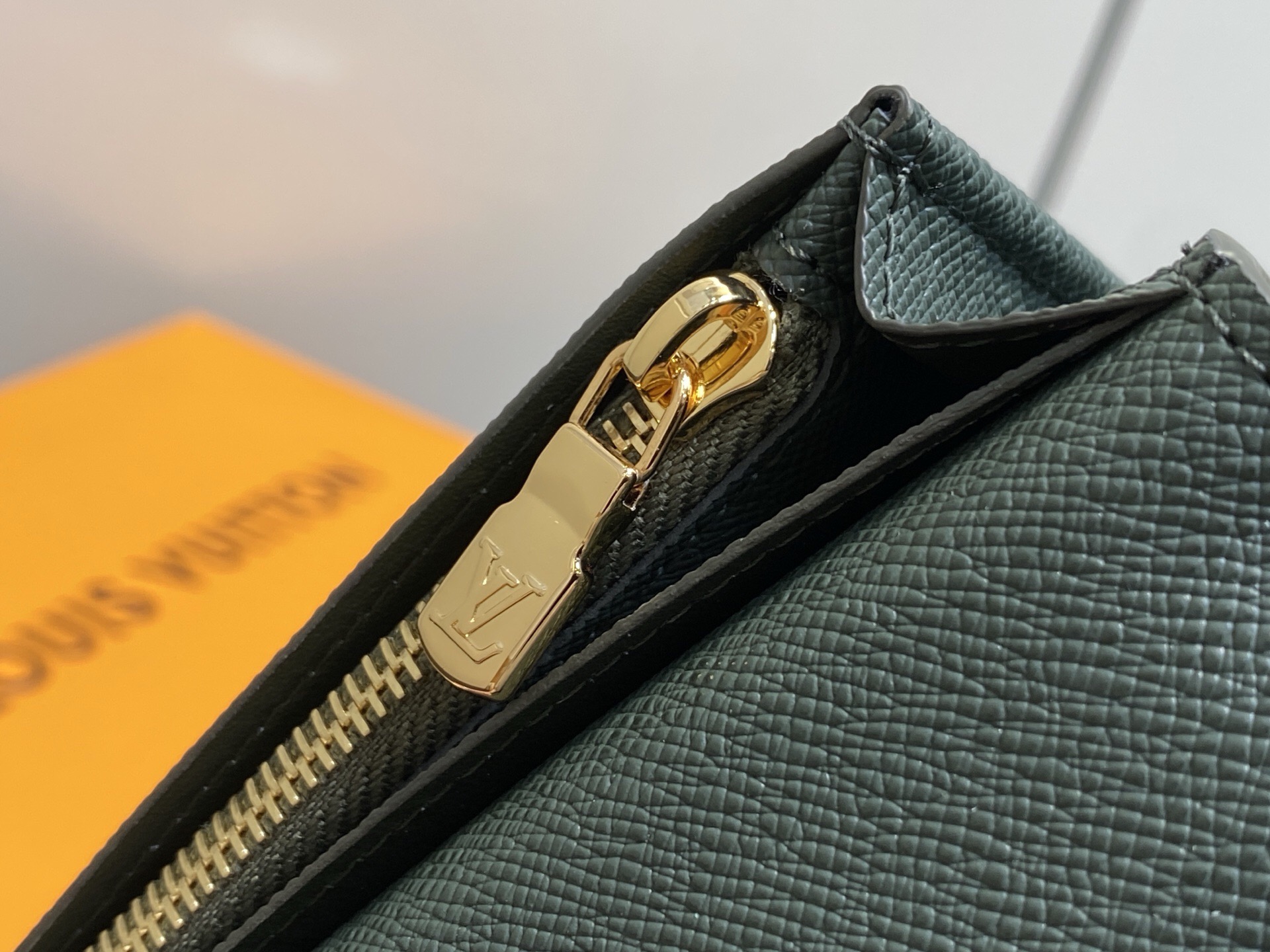 LV Style Beige Leather Wallet Bags Wallet detail image 8 from source 759916