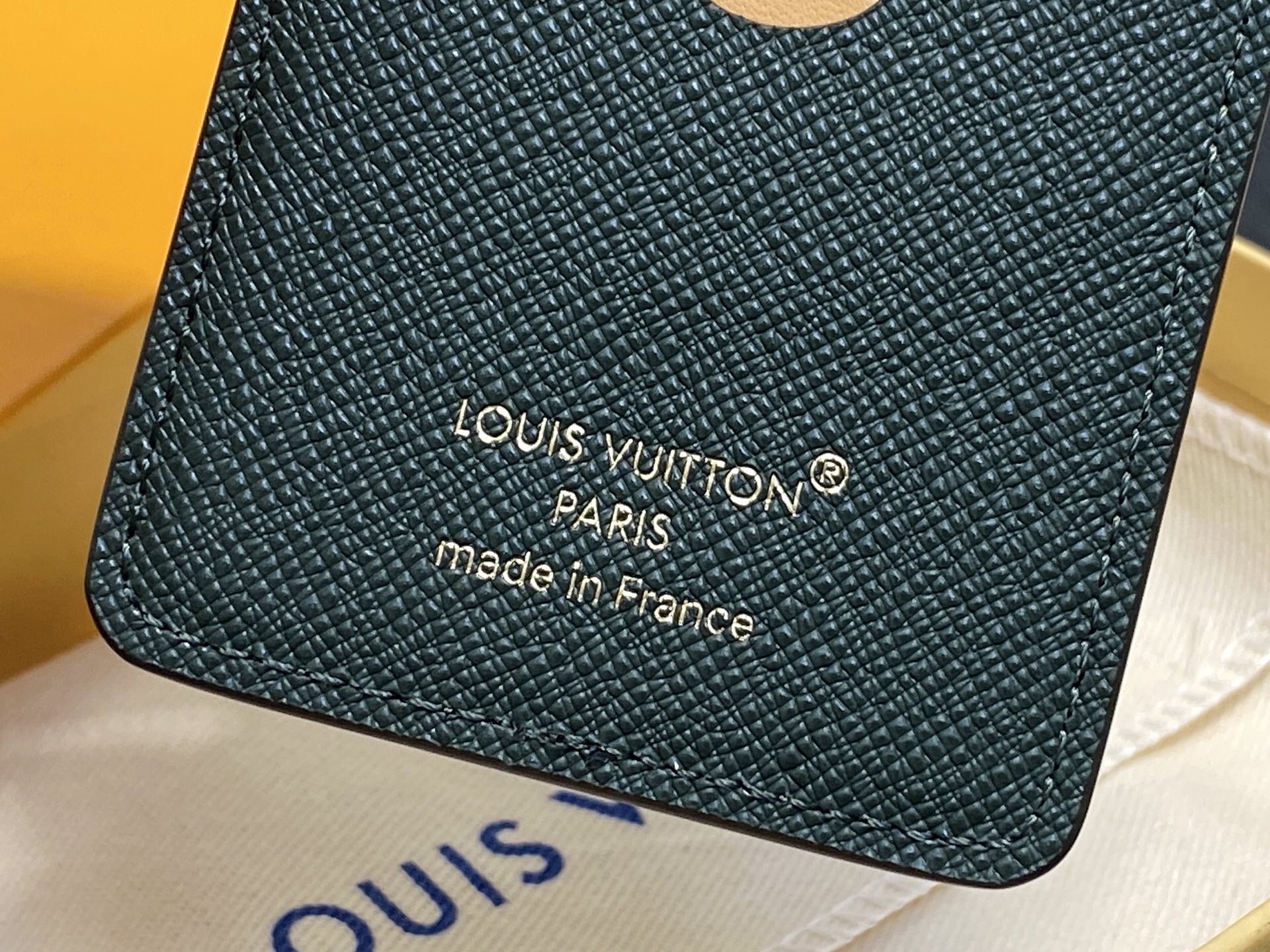 LV Style Beige Leather Card Holder Bags detail image 6 from source 759920