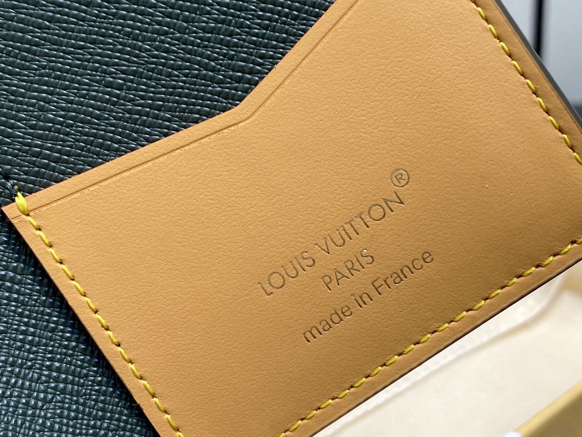 LV Style Beige Leather Card Holder Bags detail image 5 from source 759919
