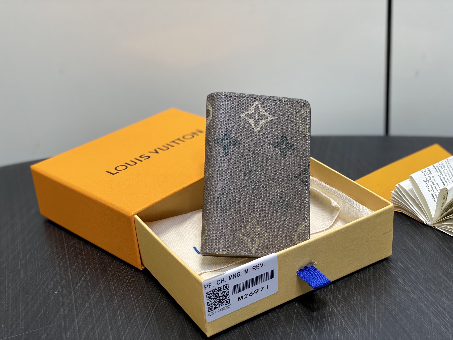 LV Style Beige Leather Card Holder Lookbook Reference image 1