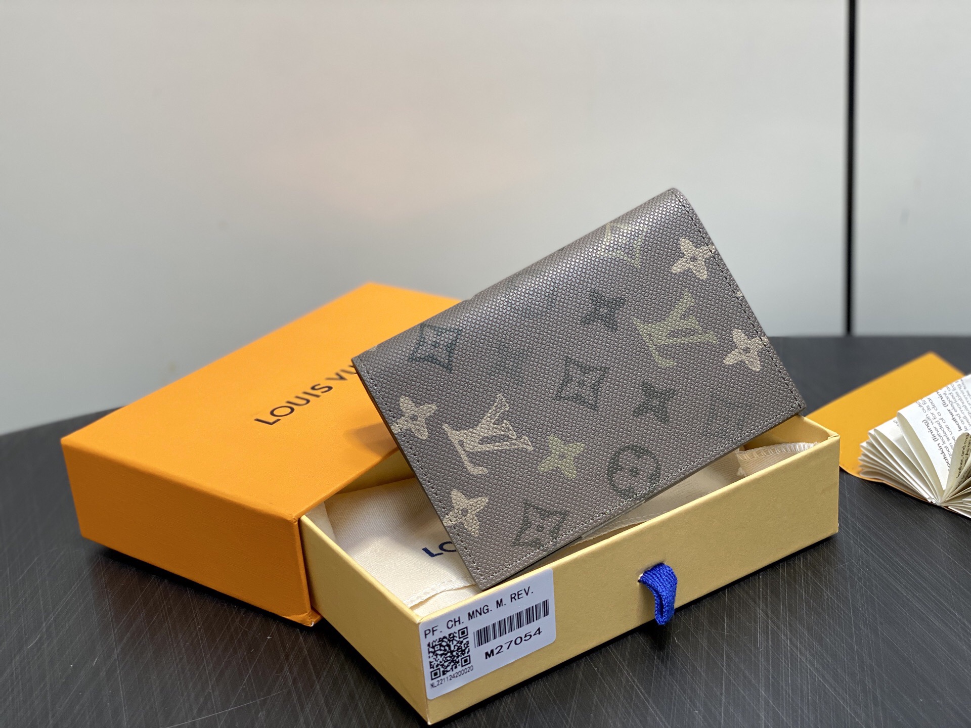 LV Style Beige Leather Passport Cover Lookbook Reference image 2