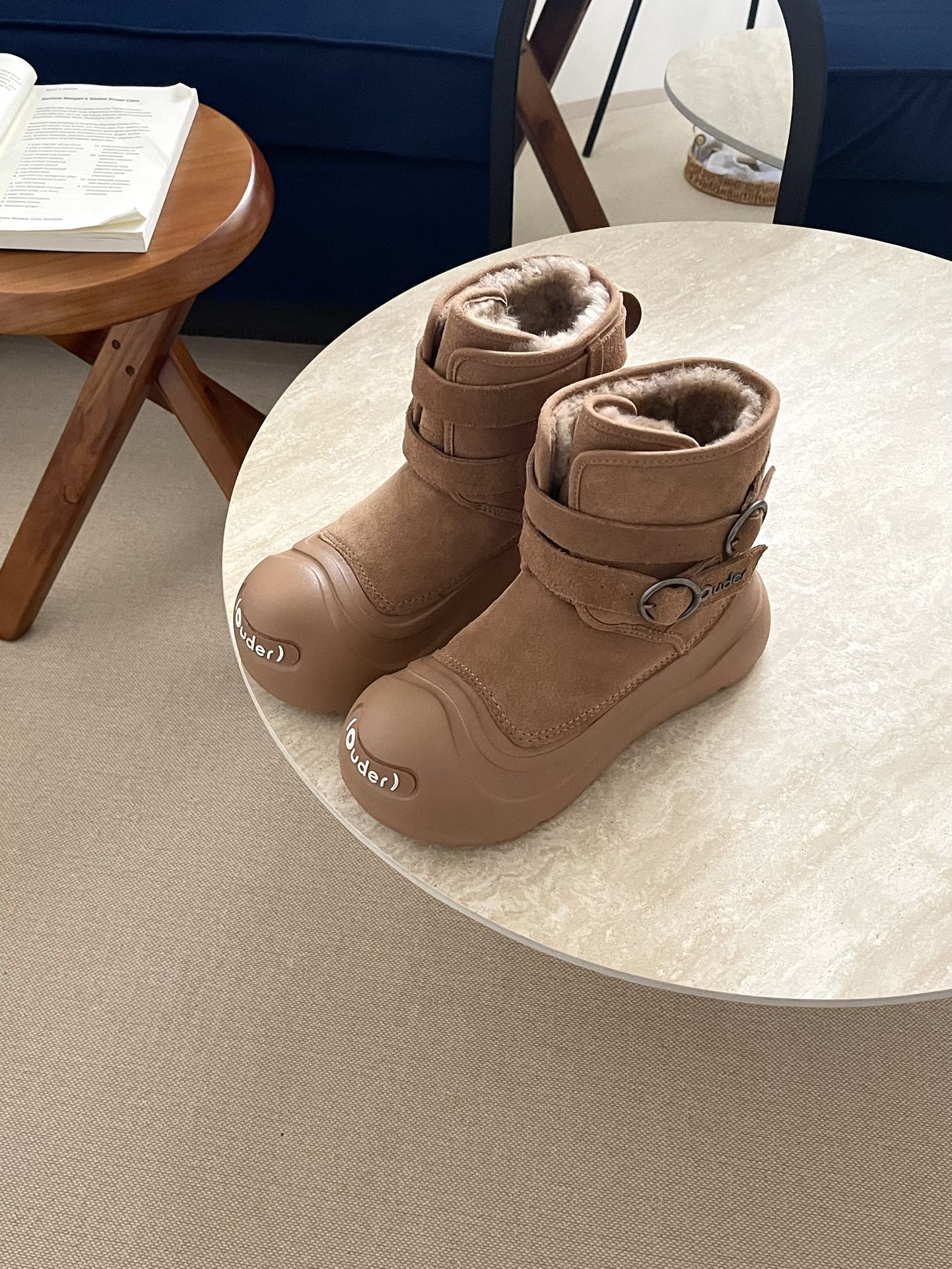 “Adjustable Big Head Snow Boots with Classic Design and Easy Wear, Size 35-40”