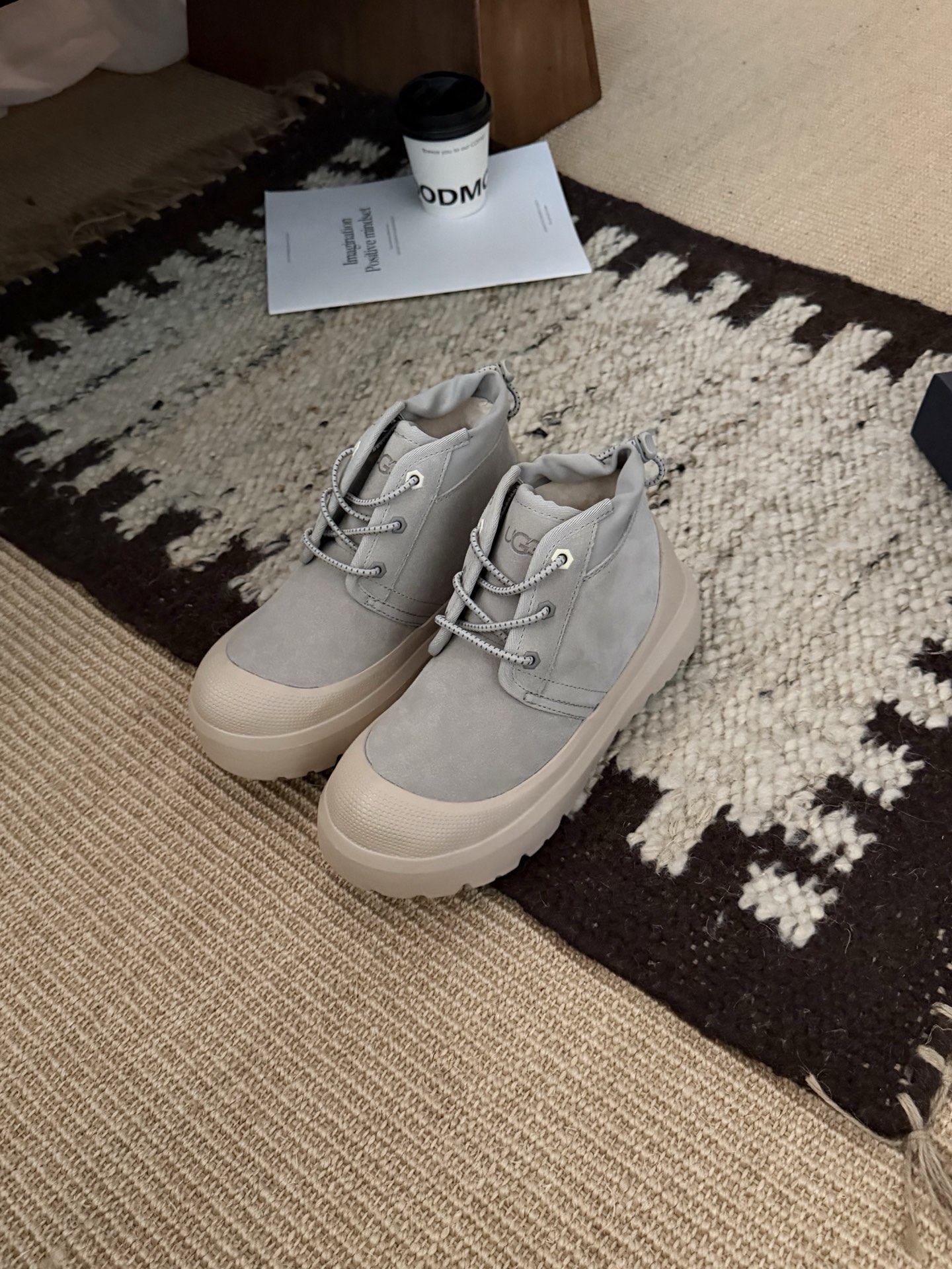 NO:559372,Light gray white sole details., snow boots, boots19860909浅灰色白底细节.,雪地靴,boots,Women's Shoes