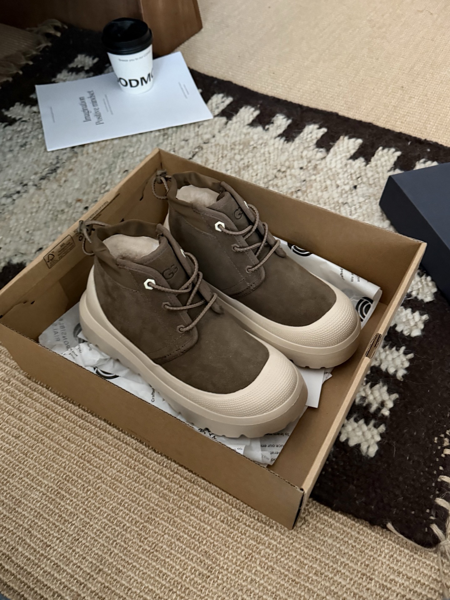 NO:559385,Walnut white sole details., snow boots, boots19860909胡桃木白底细节.,雪地靴,boots,Women's Shoes