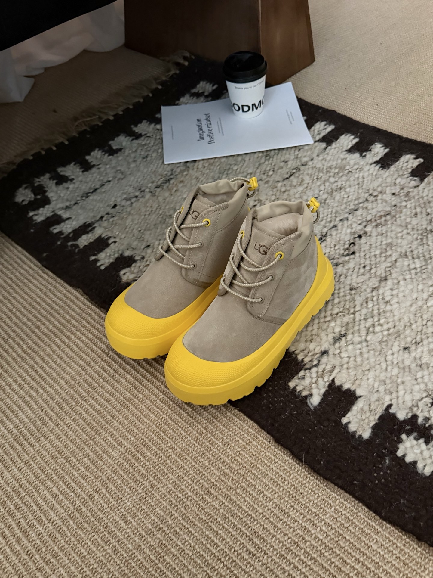 NO:559391,Rapeseed yellow bottom details., snow boots, boots19860909菜籽色黄底细节.,雪地靴,boots,Women's Shoes