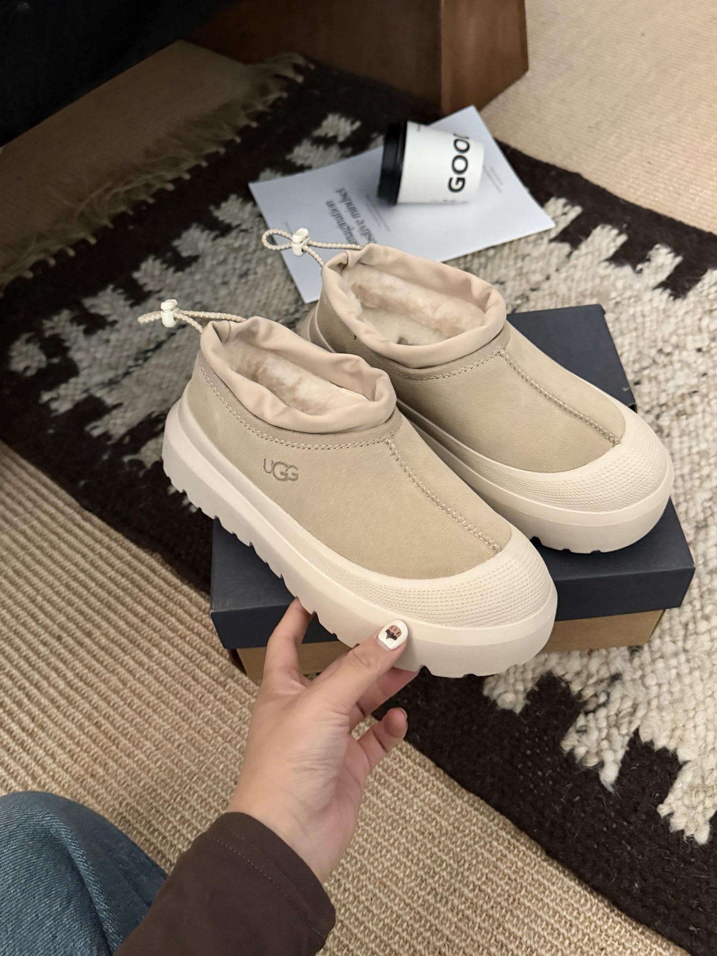 NO:559380,Rapeseed white bottom details., snow boots, boots19860909菜籽色白底细节.,雪地靴,boots,Women's Shoes