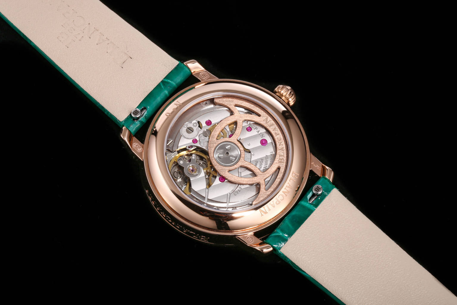 Luxury Diamond Watch: BLS Ladybird Colors Phases de Lune 3661 Diamonds – Review - 图片 8