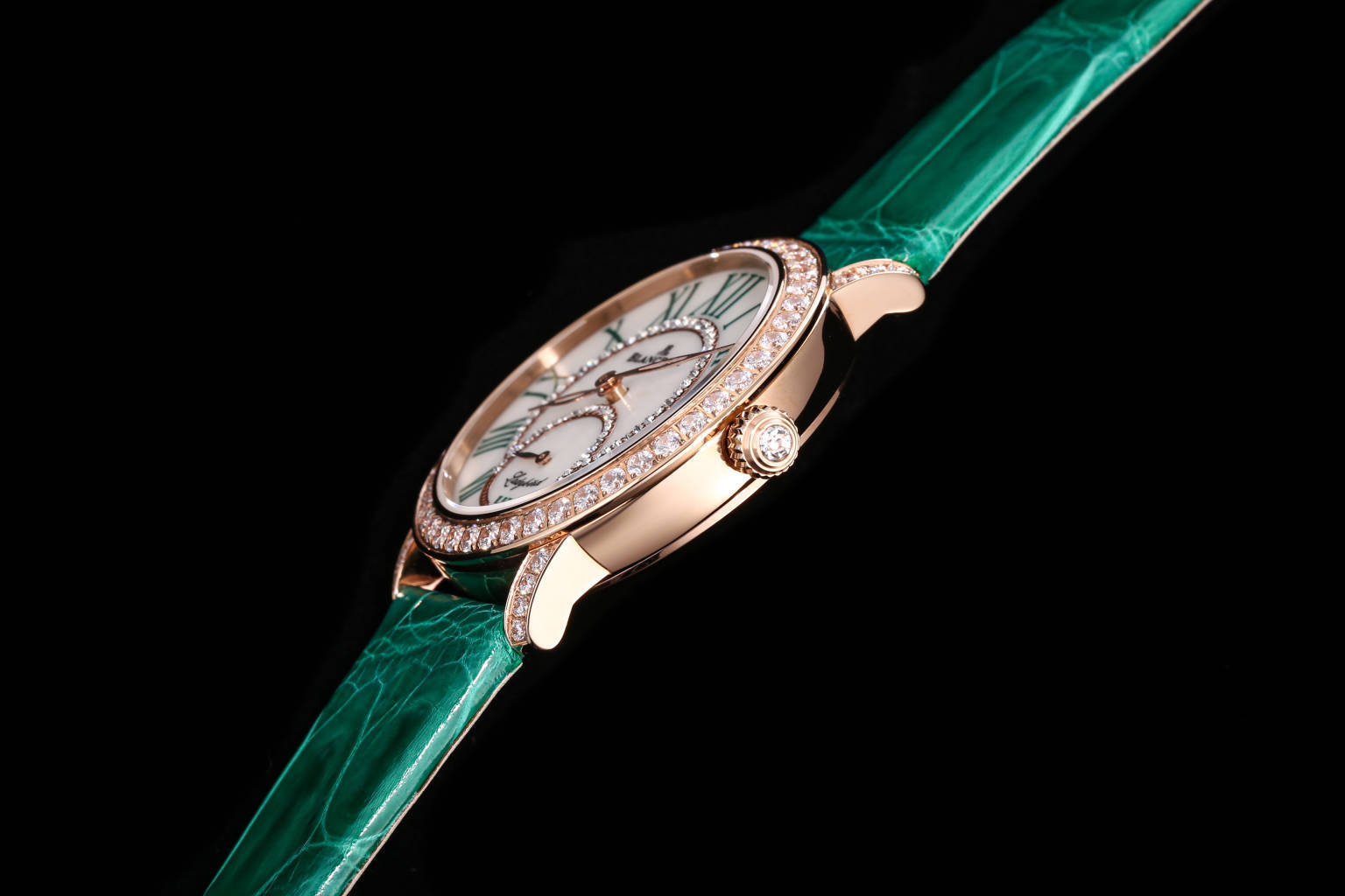 Luxury Diamond Watch: BLS Ladybird Colors Phases de Lune 3661 Diamonds – Review - 图片 7