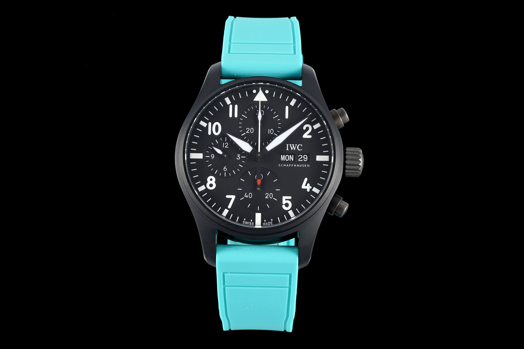 NO:157616,BLS new product, first launched in the market, this product is a 41mm size (not 43 size) pilot in the Wanguo Pilot, the first in the market to match the original quick replacement system (EasX-CHANGE) steel belt, and the belt tape can be quickly removed. All the same versions! It is perfect to change the watch strap without using tools and can be replaced by yourself. Our factory promises to purchase the steel belt model, and all of them will be given a pair of quick removal calf belt and fluoroelastic belt!  The three-belt quick disassembly is universal, the strongest version of the original mold opening in the market. 1 watch uses 316 stainless steel, with a new mold opening in size of 41mm, with a width of 20MM, which is different from the old 43mm pilot's abrasive tool on the market. 2 Compared with the previous 43mm pilot's new 41mm size, it is more in line with the wrist of the Chinese people, so that it can be controlled by more people, and adds a sense of exquisiteness. 3 movement uses Asia's transparent bottom to replica Wanguo's 69385 automatic winding movement. The panel is polished finely and has a three-dimensional feeling!  The case is polished by Swiss craftsmanship and then hand-drawn sand, which is full of texture. The screw-in crown, double-sided anti-reflective convex sapphire glass mirror, is very thorough and can withstand sudden drops of air pressure. 4 The dial design continues the pilot's classic cockpit instrument style. The dial color has been compared and adjusted hundreds of times with the authentic ones, and is infinitely close to the authentic ones. 5 The strap uses the original calfskin strap (stainless steel) and the Wanguo Quick Replacement System (EasX-CHANGE), allowing you to change the strap without tools (steel belt and belt tape freely switch). The steel straps can be removed manually!  After spending huge amounts of money to dismantle the original, its structure and details are copied one by one. It ensures the restoration of the watch. 6 The classic appearance is blue, green and black, which is definitely the most international watch., chanel, iwc, cowhide19860909BLS新品,市场首发,本品为41mm尺寸（非43尺寸）万国飞行员,市场首家唯一搭配原版快速更换系统(EasX-CHANGE)钢带,皮带胶带均可快拆 全部对版! 完美实现换表带不用工具徒手就可自行更换.本厂承诺购买钢带款,均送快拆小牛皮带及氟橡胶带各一副！三带快拆通用,市场最强版本原版开模 1腕表采用316精钢全新开模,尺寸为41mm表带宽度为20MM,区别于市面上采用老款43mm飞行员的磨具表带宽度为21mm. 2相比之前的43mm的飞行员新款41mm尺寸,更加符合国人的手腕使得他能被更多人驾驭,并且增添了一份精致感. 3机芯采用Asia透底复刻万国的69385自动上链 机芯.面板打磨精细,立体感十足！表壳采用瑞士工艺打磨之后再手工拉沙,质感十足.旋入式的表冠,双面防反光凸状蓝宝石玻璃表镜,非常透彻,可抵受骤降气压. 4表盘设计延续飞行员经典的驾驶舱仪表盘风格,表盘颜色经过上百次与正品对比调教,已经无限接近正品. 5表带采用原版小牛皮表带（精钢）搭配万国快速更换系统（EasX-CHANGE), 让你无需工具徒手即可更换表带（钢带和皮带胶带自由切换）钢带都是手动可以快拆的！斥巨资拆解原装后其结构以及细节逐一复制.极高的保证了腕表的还原度. 6经典外观蓝色,绿色,黑色作为的大热门,绝对是最具万国气质的腕表.,,chanel,iwc,cowhide,Watch