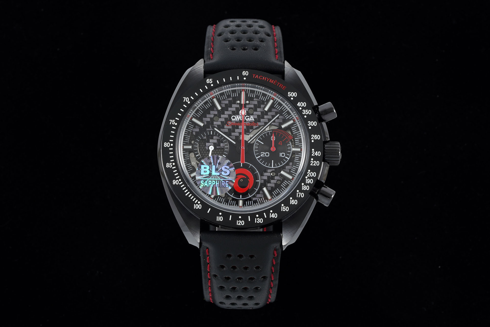 NO:585613,Unified BLS new product adopts 'full ceramic' technology for the first time, Omega's latest Speedmaster series  Dark Side of the Moon watch, ceramic is an inorganic non-metallic substance fired at high temperature. This material can be used to manufacture high-density watch parts with special mechanical properties. Ceramic is one of the most popular materials when consumers buy watches, thanks to its eye-catching and diverse colors and special properties. Ceramic is twice lighter than fine steel, wear-resistant, highly scratch-resistant, highly biochemically inert, hypoallergenic and non-magnetic. This watch  The case size of the watch is 44.25 mm, equipped with a blackened movement, and laser ablation technology is used to present the real scene of the lunar surface on the movement splint, which is intended to pay tribute to the outstanding contribution of the Speedmaster watch to the 'Apollo 8' mission. Through the black anodized aluminum hollow dial, you can clearly see the front side of the moon (near the ground) that people can observe from the earth, and the back of the watch shows what only astronauts have seen.  'The Dark Side of the Moon' (Far Ground).  The watch is paired with a black microporous rubber strap with a yellow rubber lining in the middle, which is eye-catching. The entire watch is made of black ceramic, the central chronograph second hand is decorated with yellow lacquer, and the bezel is decorated with a laser-engraved bright white enamel tachymeter scale. The small seconds hand is made of  Made of grade 5 titanium, it is presented in a unique 'Saturn 5 launch vehicle' shape. This 3D three-dimensional shape is made by laser turning technology, and uses white paint, laser ablation and laser blackening processes to present different color effects.,,omega19860909统一 BLS新品 首次采用“全陶瓷”工艺,欧米茄 最新超霸系列 月之暗面腕表,陶瓷是一种通过高温烧制而成的无机非金属物质.这一材质可以用于制造机械性能特殊的高密度腕表部件.陶瓷是消费者在选购腕表时备受青睐的材质之一,这得益于其瞩目而多样的色彩和特殊性能,陶瓷的重量比精钢轻两倍,耐磨、高抗划性、高生化惰性、低过敏性而且无磁性.这款腕表的表壳尺寸为44.25毫米,搭载经过黑化处理的机芯,并通过激光烧蚀技术在机芯夹板呈现月球表面的真实景象,旨在致敬超霸腕表为“阿波罗8号”任务做出的杰出贡献.透过黑色阳极氧化铝的镂空表盘,清晰可见人们从地球可以观测到的月之正面（近地面）,表背则展示了仅有宇航员看到过的 “ 月之暗面 ”（远地面）. 腕表搭配黑色微孔橡胶表带,中间饰有黄色橡胶材质内衬,引人瞩目.整枚腕表采用黑色陶瓷打造而成,中央计时秒针饰以黄色亮漆,表圈饰有激光镌刻的亮白色珐琅测速刻度.小秒盘指针采用五级钛金属材质制成,以别出心裁的“土星5号运载火箭”造型呈现.这一3D立体造型由激光车削技术制成,并由附着白漆、激光烧蚀和激光黑化工艺呈现出了不同的色彩效果.,,omega,Watch