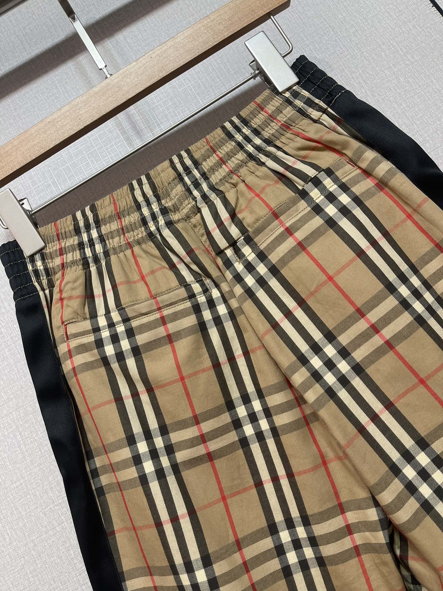 “Stylish P391 Dress with Brandy Fabric for Spring/Summer 25S Collection” - 图片 6