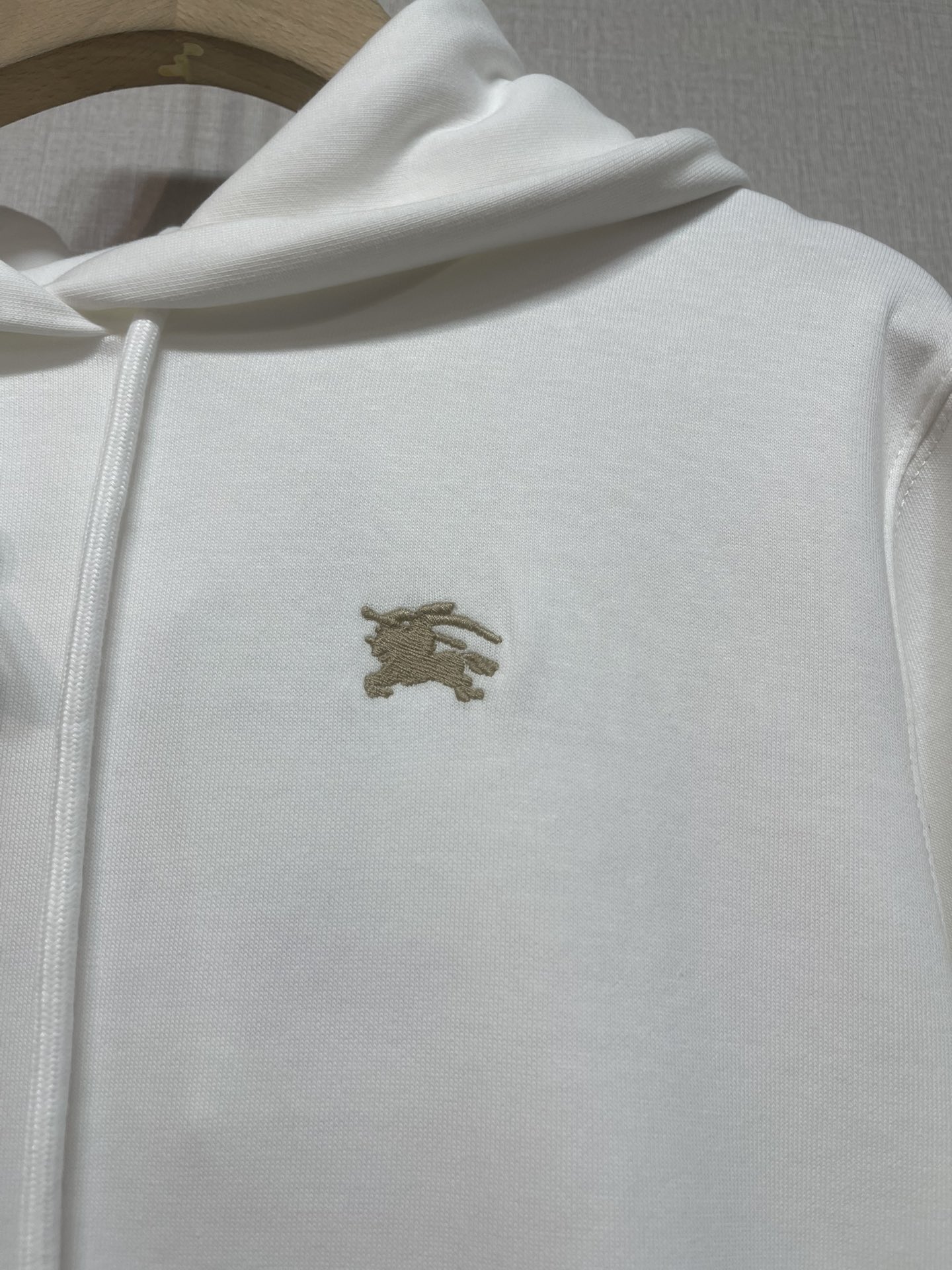 2025 Brand-New Barbolis Women’s Suit: High-Quality Fabrics, Modern Design, Perfect Embroidery – Fashion Sense for the New Year - 图片 5