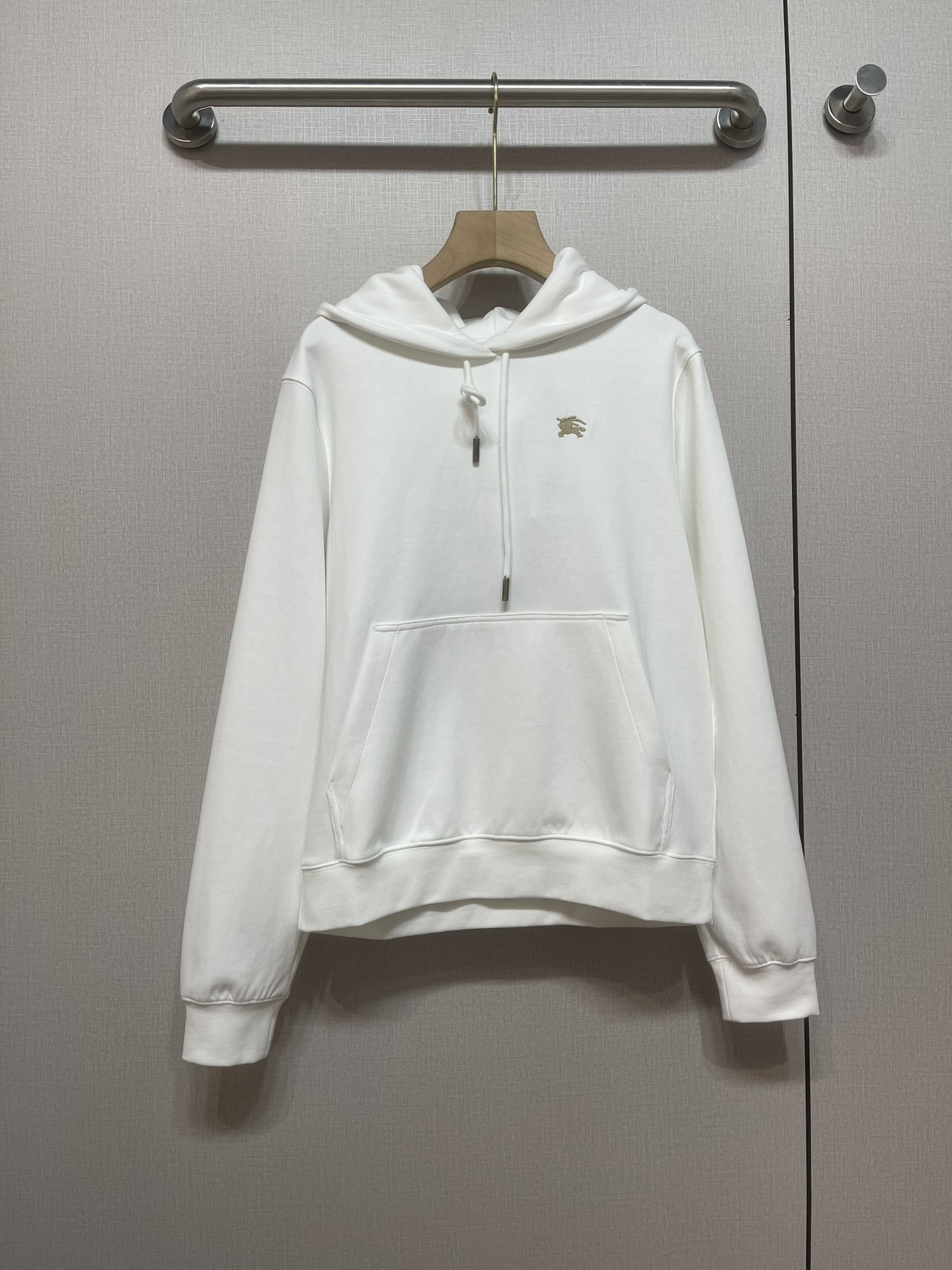 2025 Brand-New Barbolis Women’s Suit: High-Quality Fabrics, Modern Design, Perfect Embroidery – Fashion Sense for the New Year - 图片 1