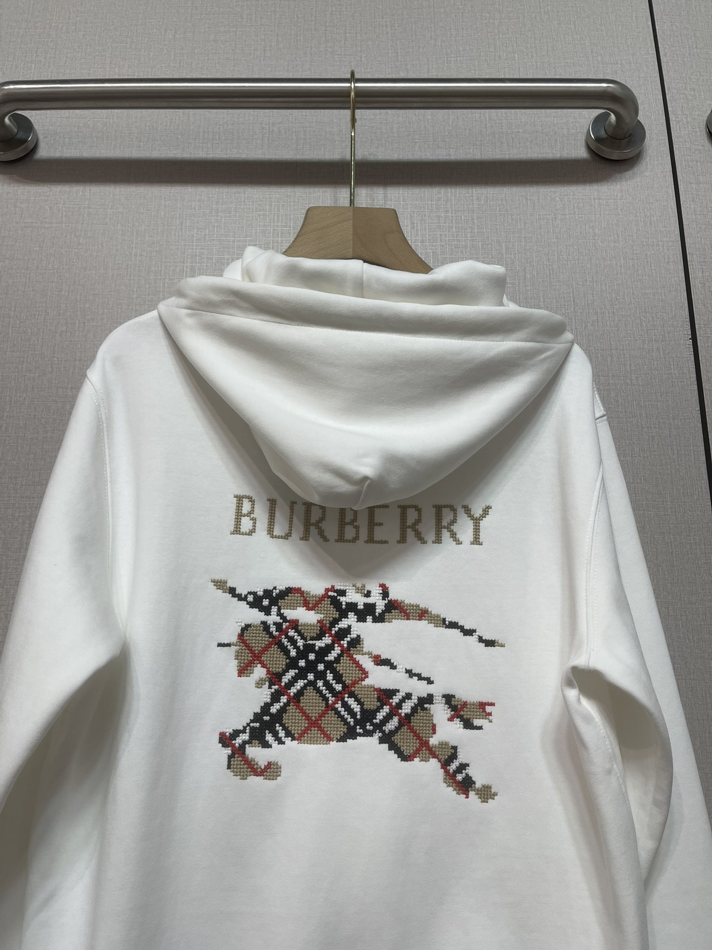 2025 Brand-New Barbolis Women’s Suit: High-Quality Fabrics, Modern Design, Perfect Embroidery – Fashion Sense for the New Year - 图片 9