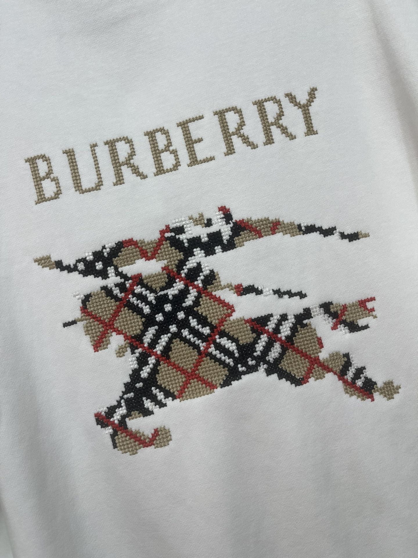 2025 Brand-New Barbolis Women’s Suit: High-Quality Fabrics, Modern Design, Perfect Embroidery – Fashion Sense for the New Year - 图片 7