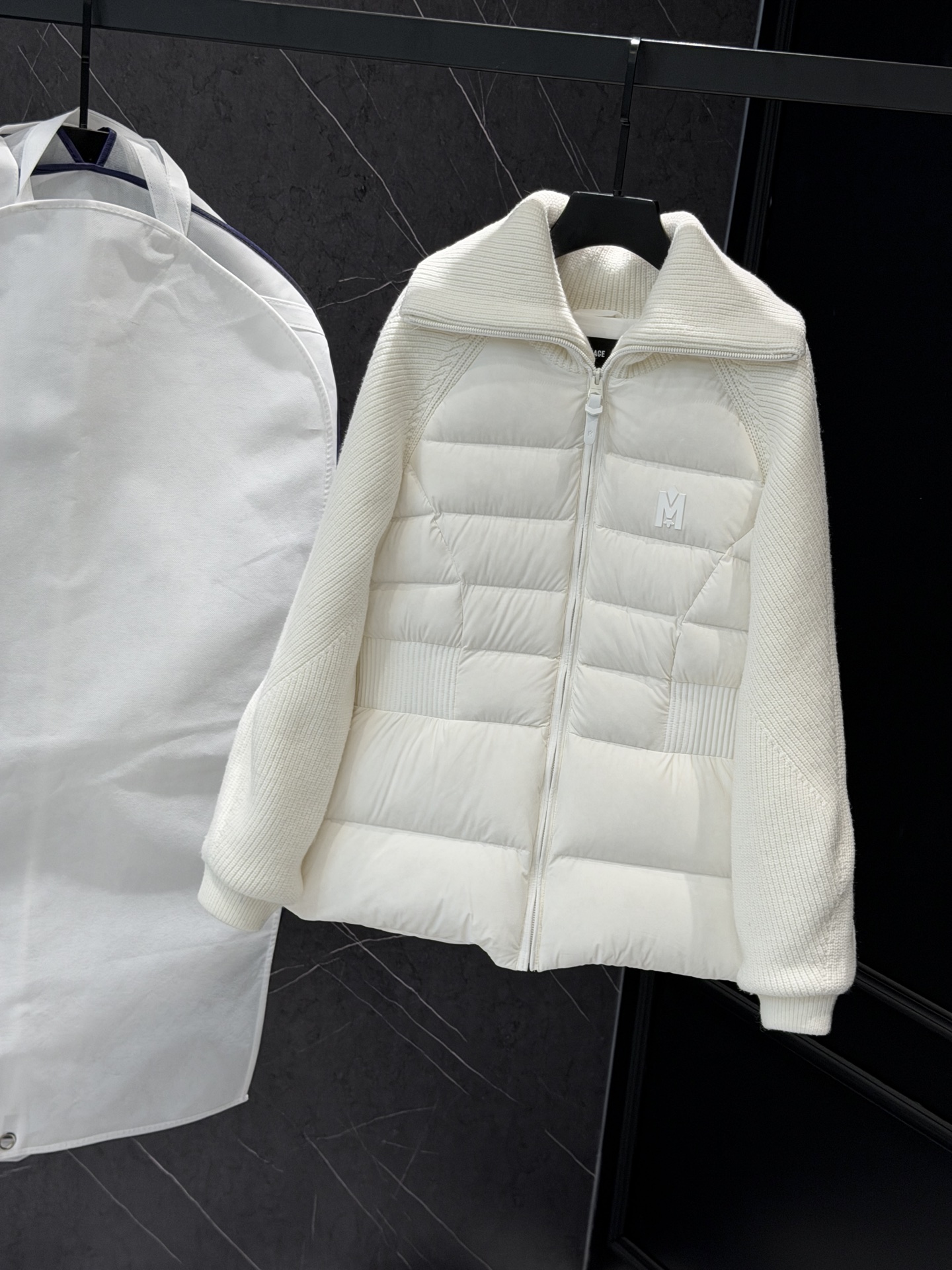 _dtc9s_RuHOpZ-b1ZI_gPqddvn1V0OIrCJ9p6mAQ