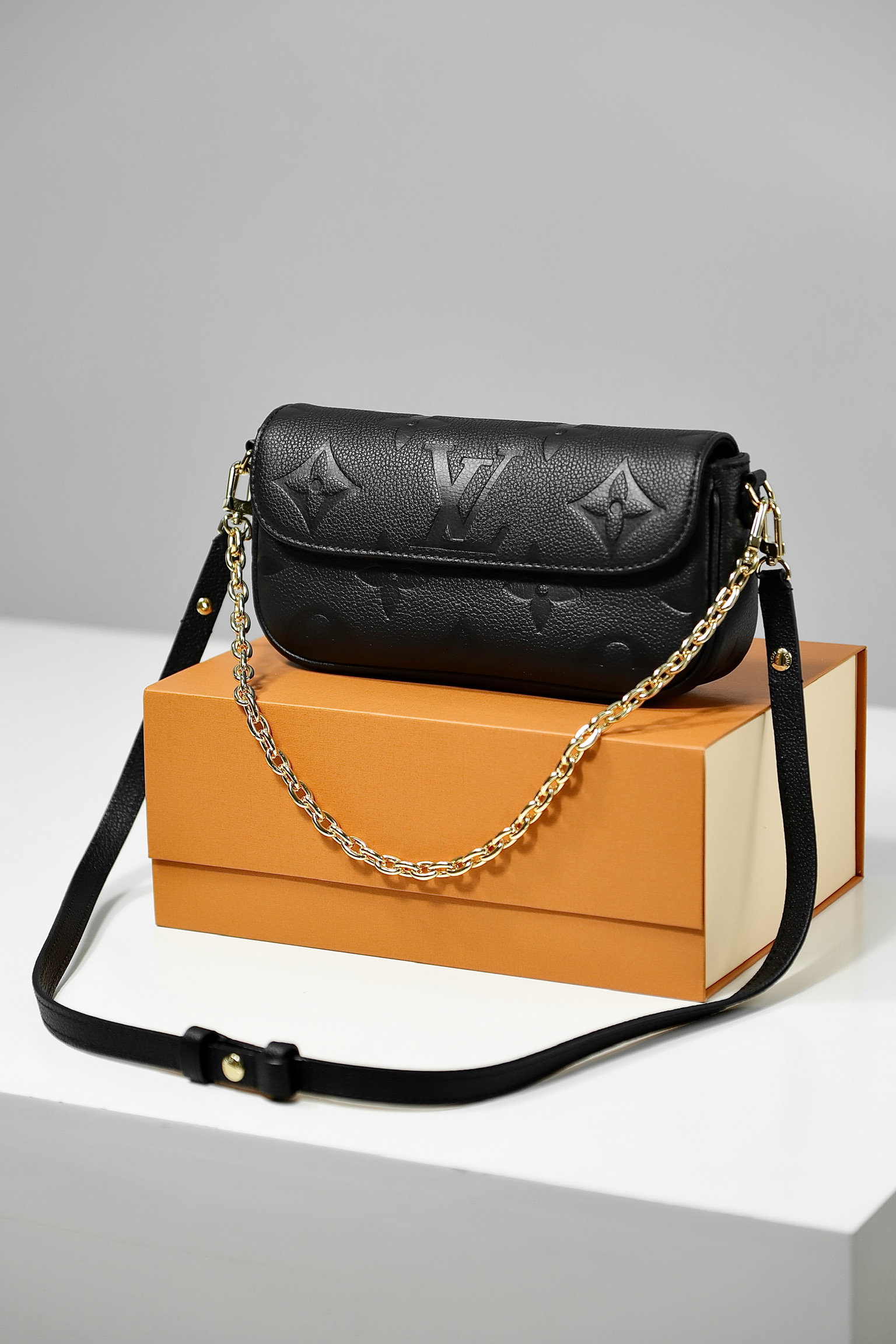 루이비통(모나리자) 108657 가방 Louis Vuitton Bag