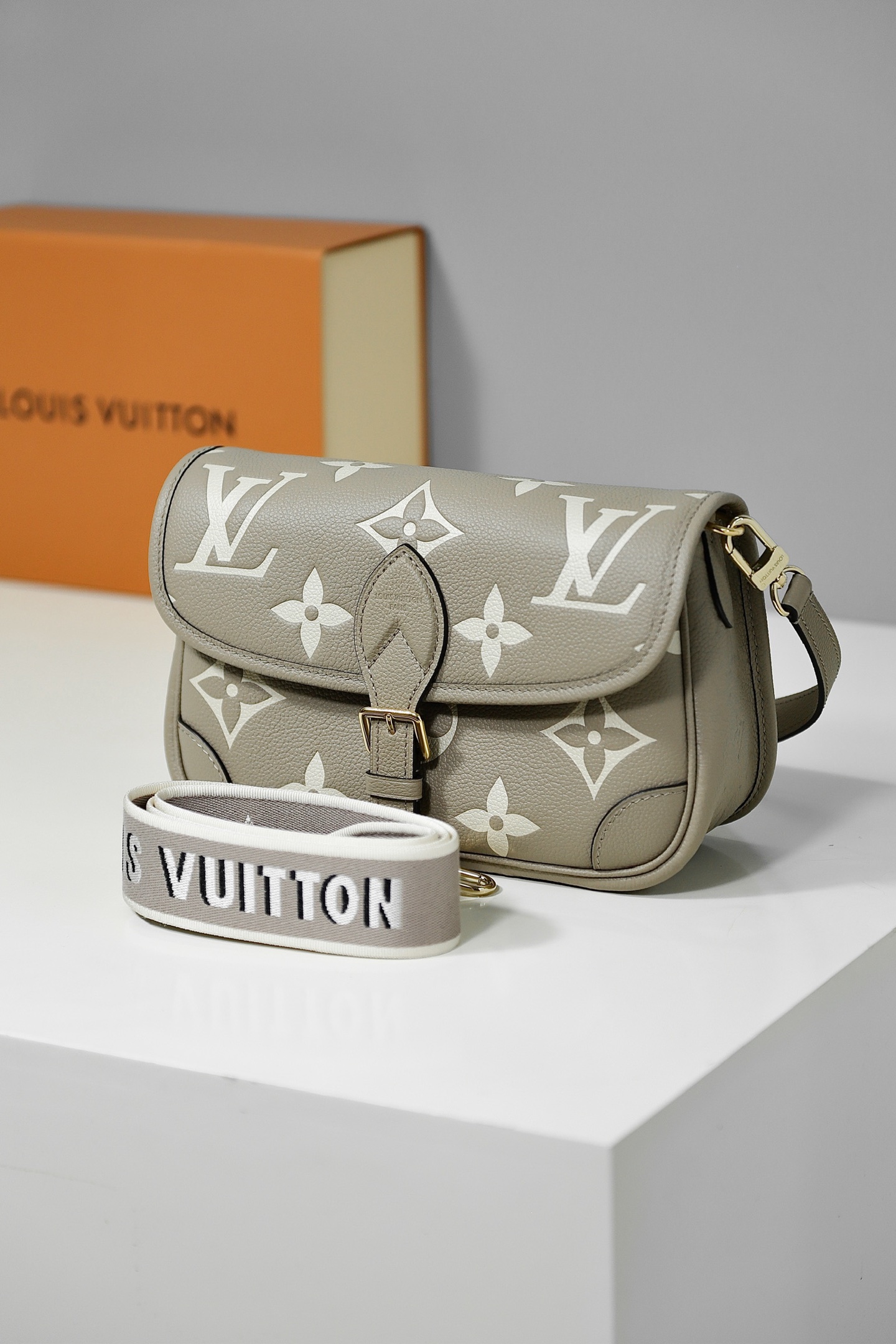 루이비통(모나리자) 108700 가방 Louis Vuitton Bag