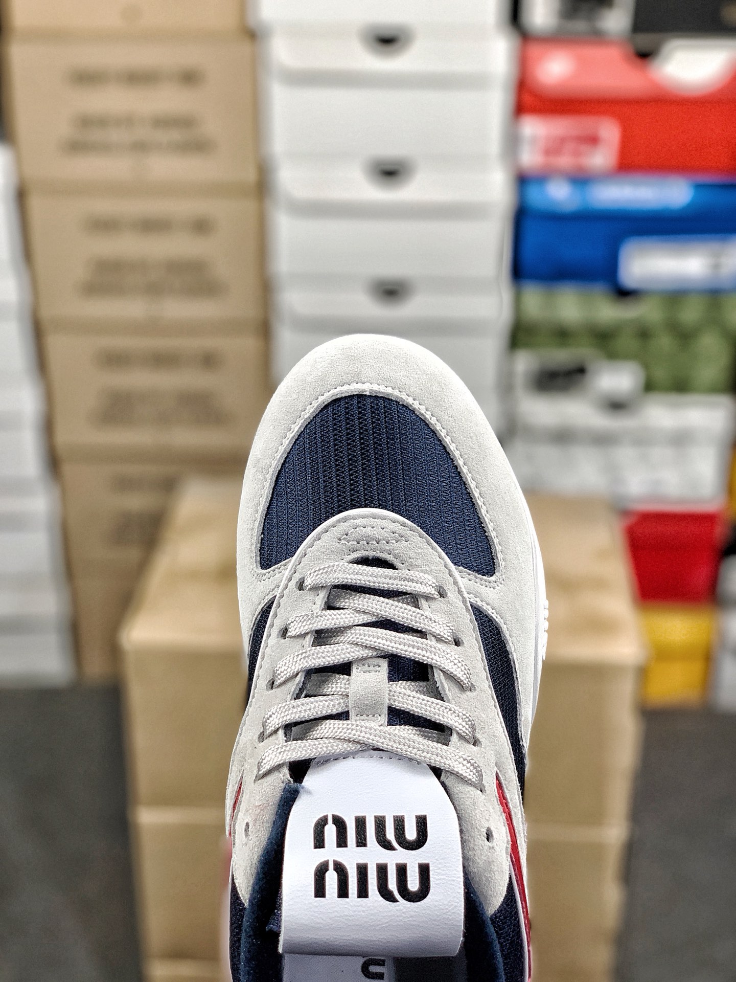 本地自取💰260 放店私
#MiuMiu Calzature Donna 谬谬低帮复古德训鞋 男女款 休闲鞋 
尺码：36-45
编码#A25YTXXA70