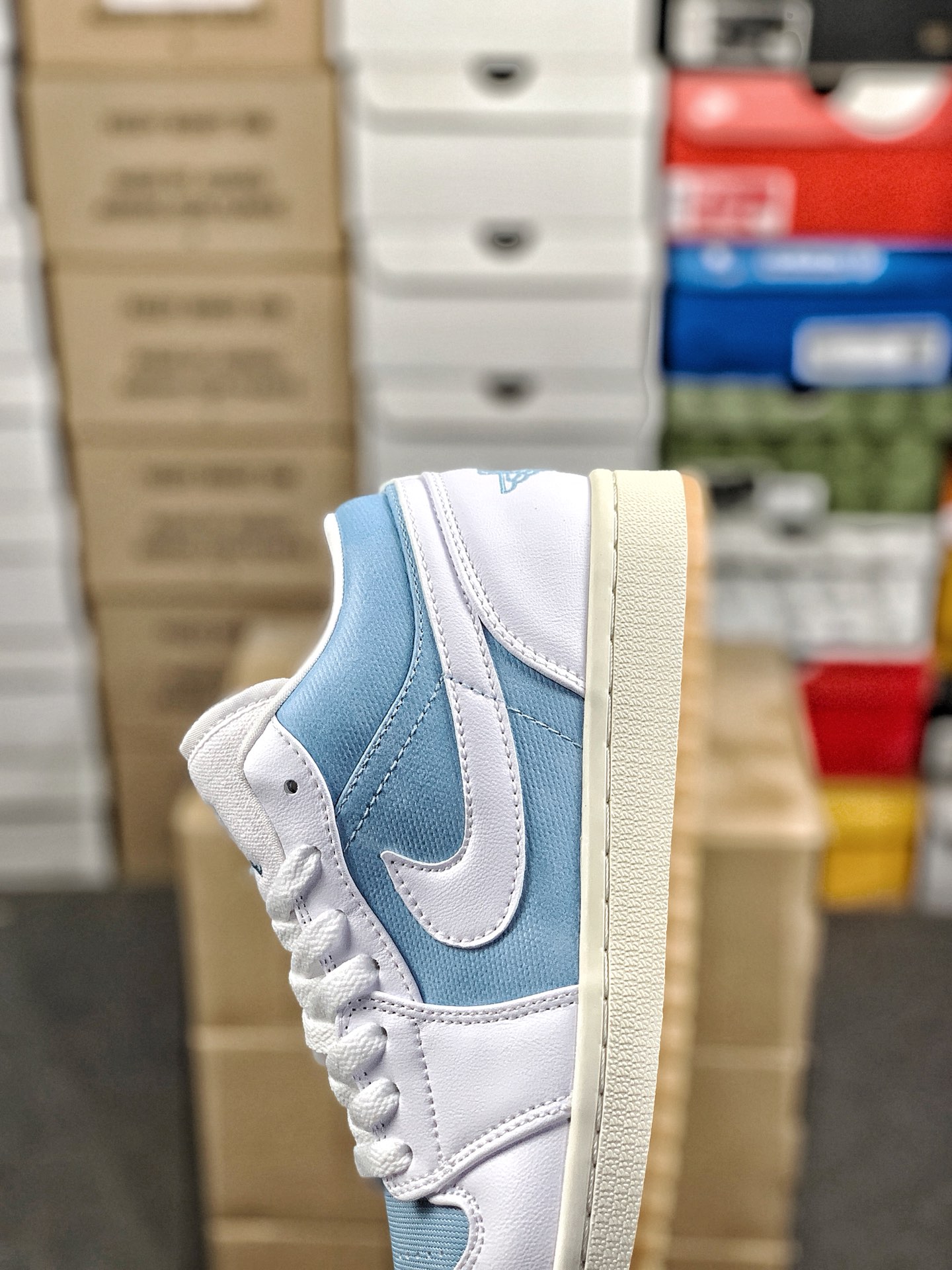 特价💰170
#公司级福利 Air Jordan 1 Low 乔1 AJ1低帮板鞋
货号：HQ2004-400
尺码：36-46 带半码
编码#A18YTXLA10