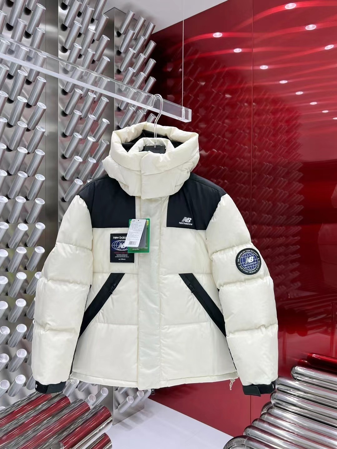 High-Quality Custom Embroidered New Balance Jacket: Premium Materials, Superior Craftsmanship