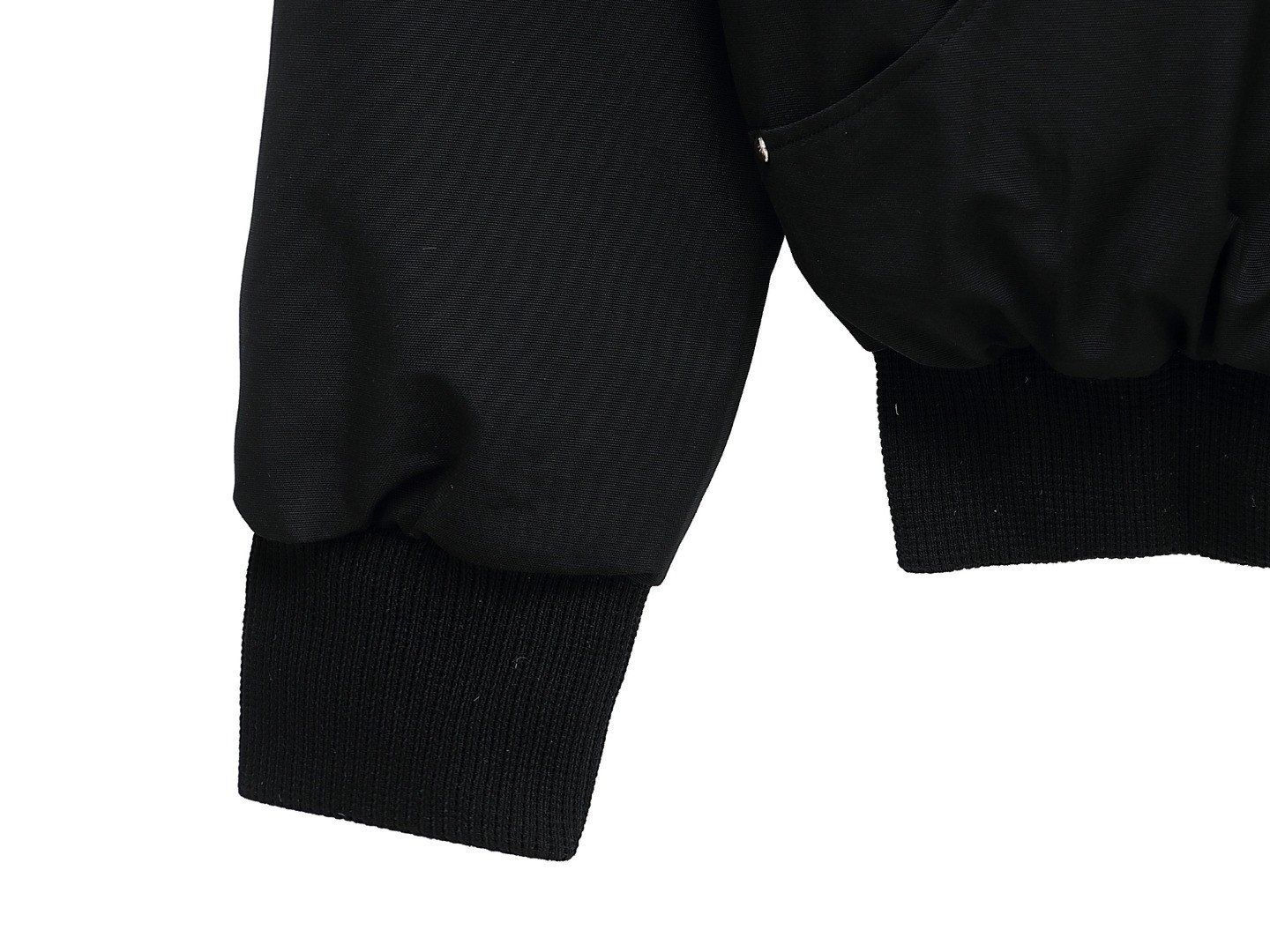 Moose Knules: High-Quality Feather Jacket with Unique Design and Excellent Features - 图片 4