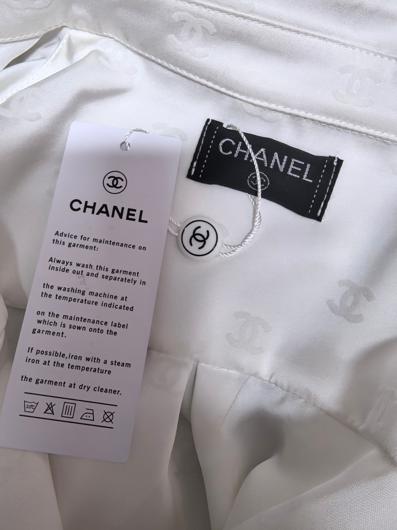 Chanel Embroidery Shirt in UPF115+ Silk Fabric for Hot Summer Street Style - 图片 8