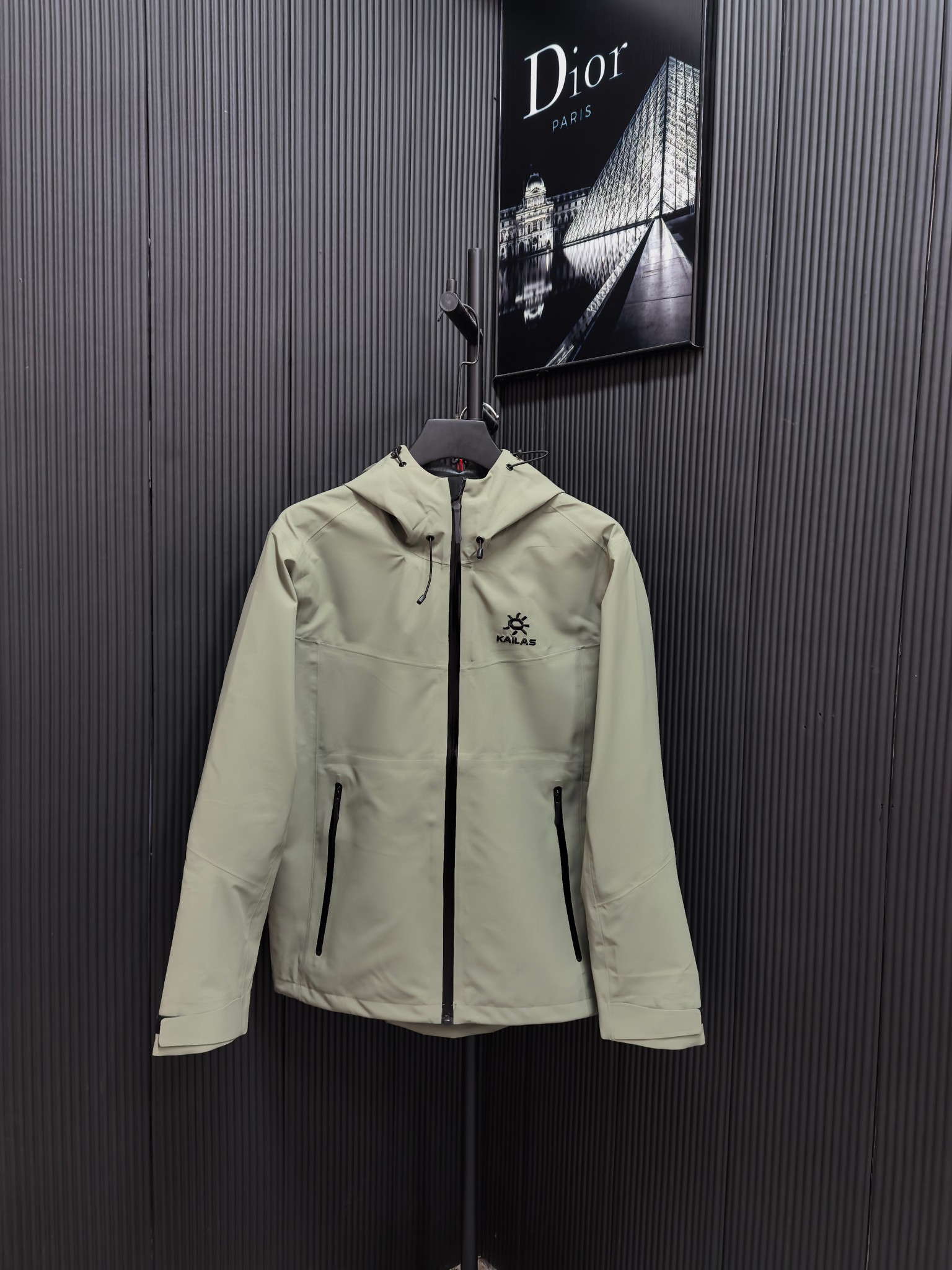 KAILAS Kalestone Scrambling Jacket: Windproof, Waterproof, and Durable Outdoor Gear