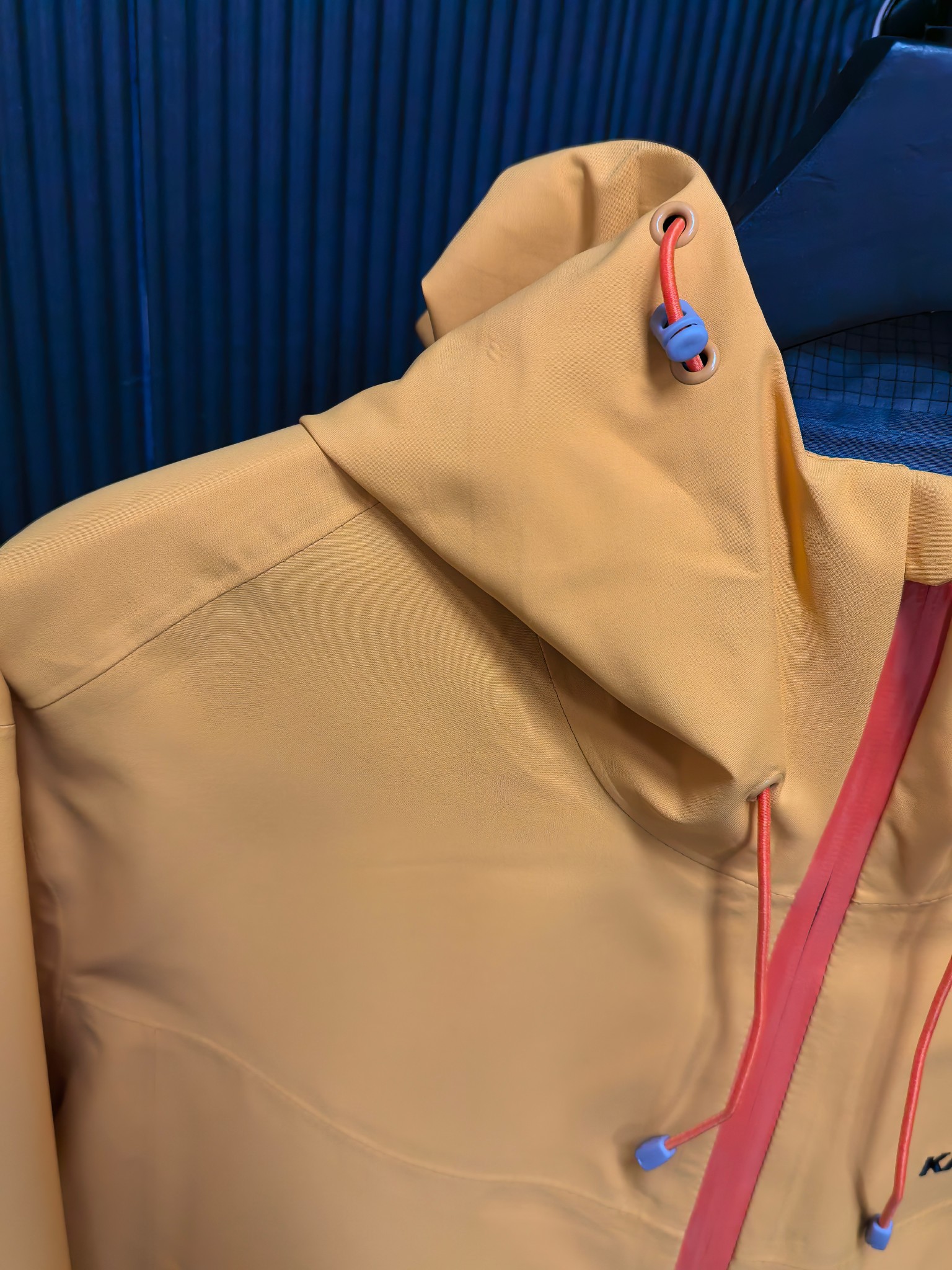 KAILAS Outdoor Waterproof Jacket with Logo Embroidery – Windproof and Durable Gear - 图片 3
