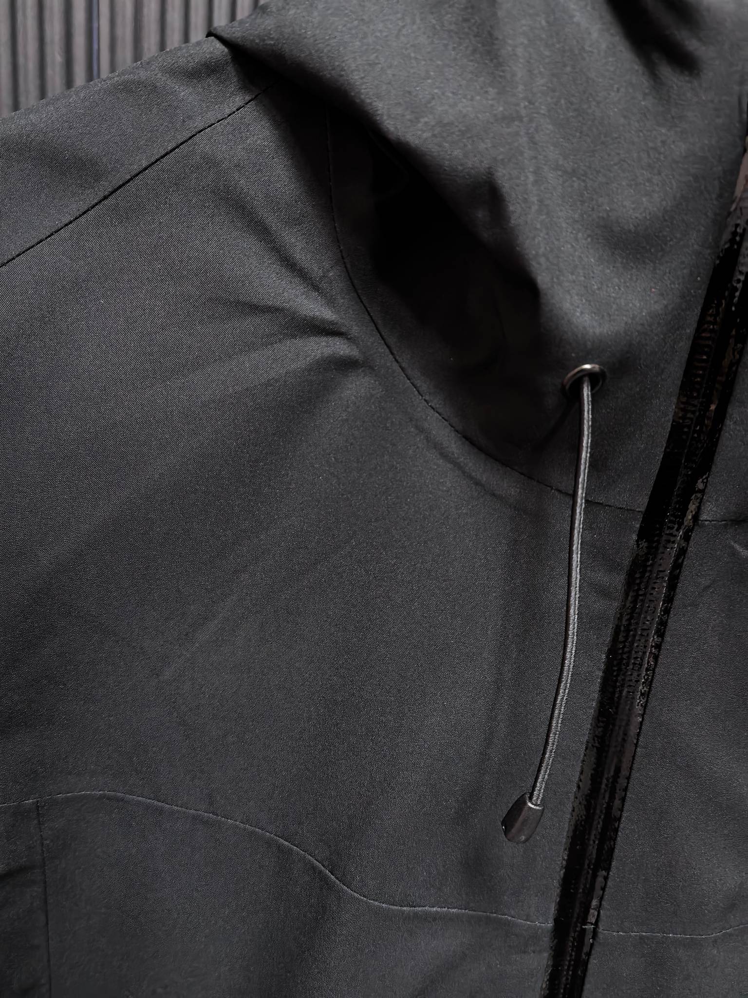 KALESTONE Outdoor Waterproof Jacket with Logo Embroidery in Various Sizes and Colors - 图片 3