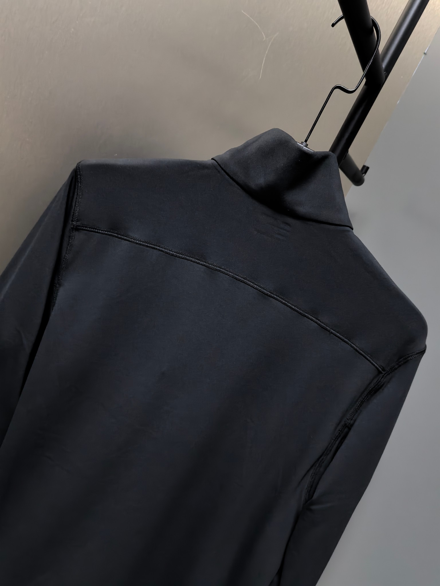 Classic Tie-Up Design: High-Intensity Fabric Long-Sleeved Top for Autumn/Winter - 图片 7