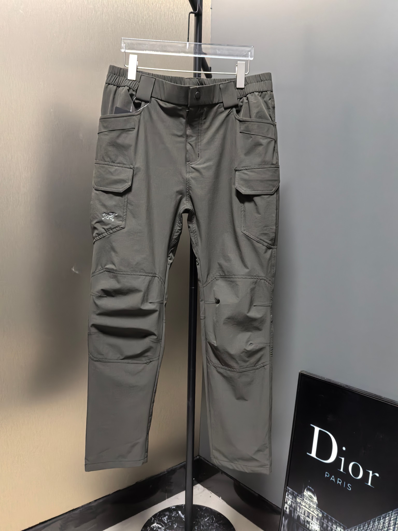 Review: ARC’TERYX Original Birds Patrol Pants – High-Performance Outdoor Gear - 图片 1