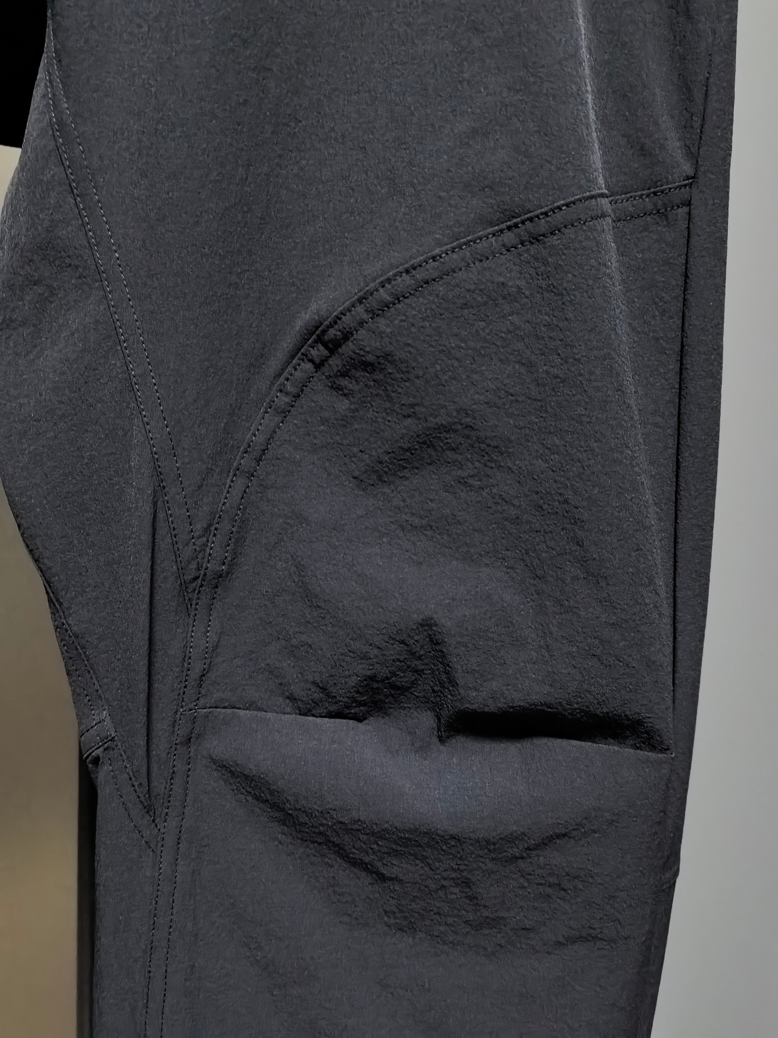 “Men’s Outdoor Flat-Legged Pants by Disant: High-Quality, Stylish, Various Colors Available” - 图片 4