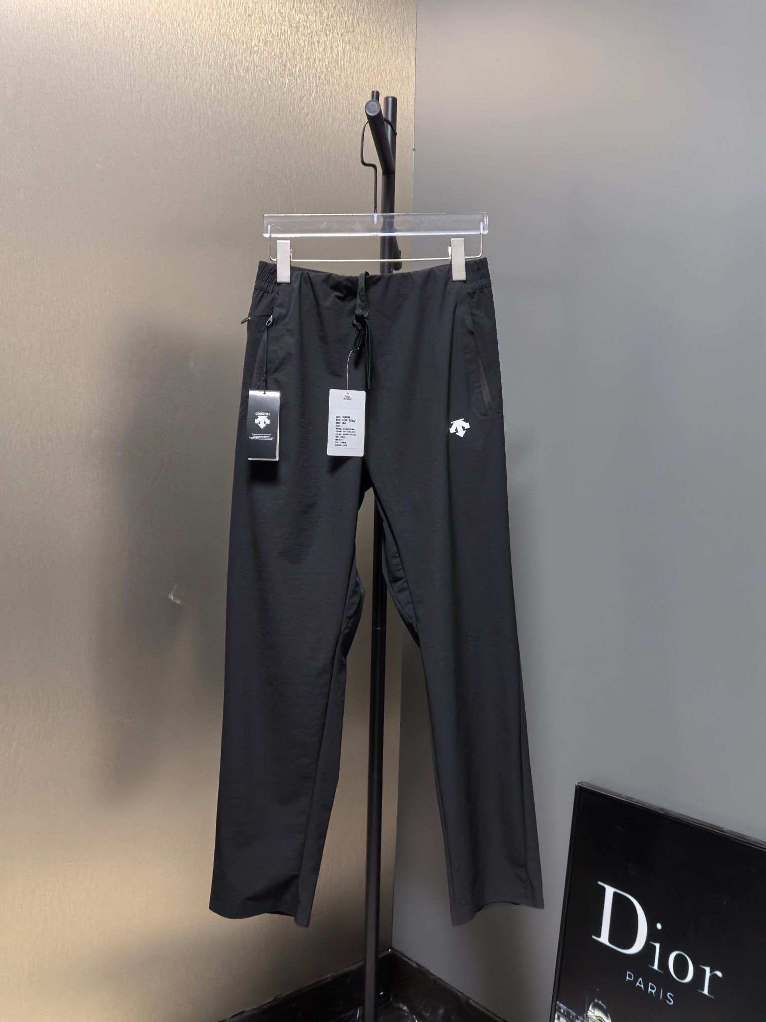 Men’s Outdoor Rubber Pants: Durable Quality in Various Colors and Sizes