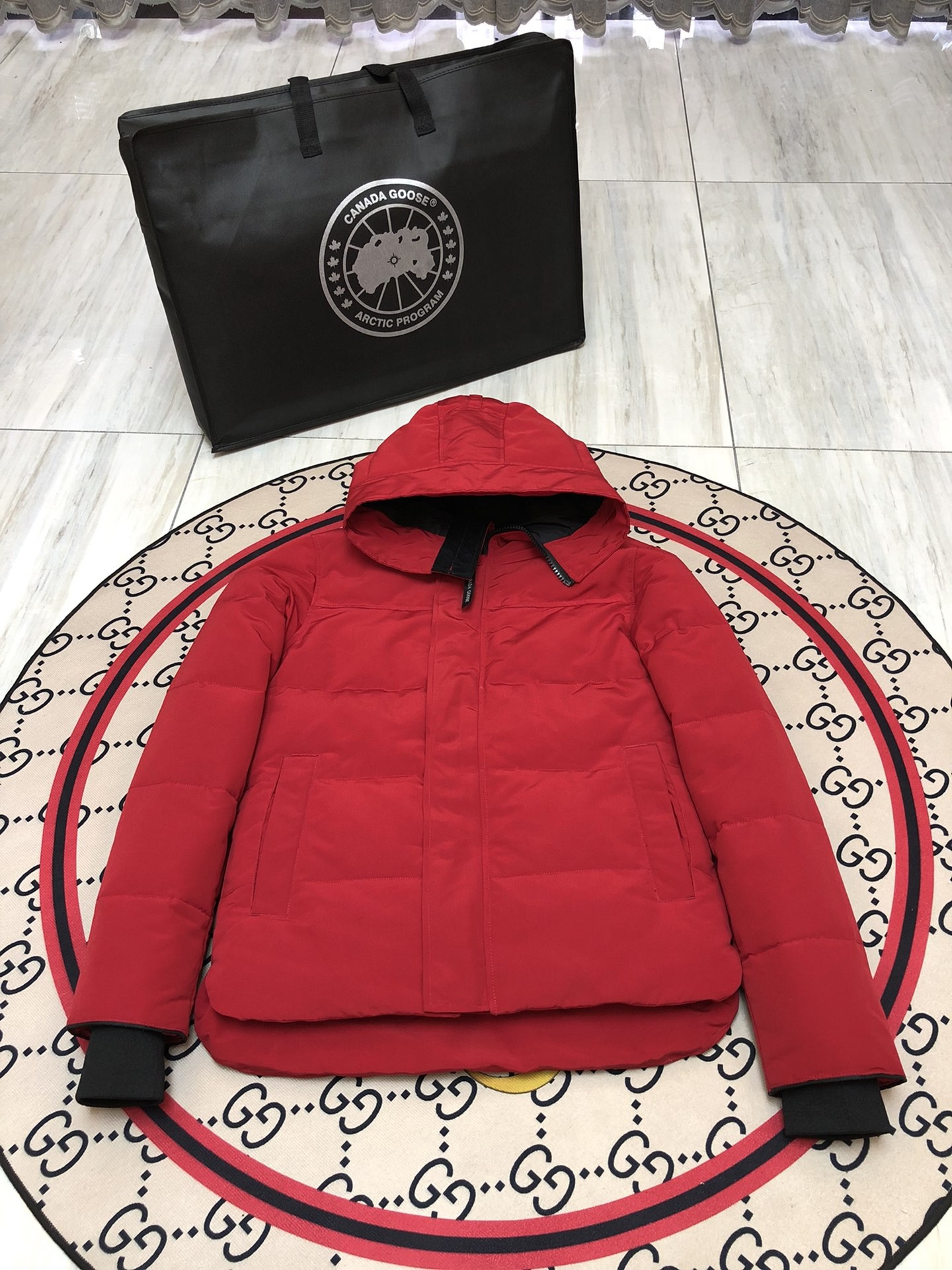 Calidad de tienda oficial 🇨🇦canada goose“”🇨🇦millan parka modelo 17 unisex, corta sin cuello de piel, los equipos de…