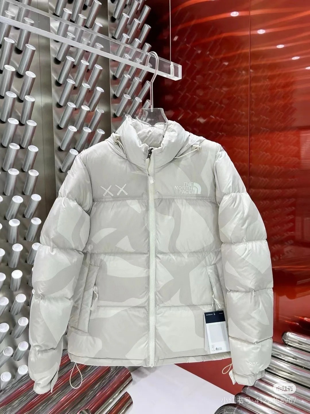 TNF XX KAWS RETRO1996 NUPTSE JACKET Chaqueta de plumas clásica de colaboración ◽Tallas: XS / S / M / L / XL /…
